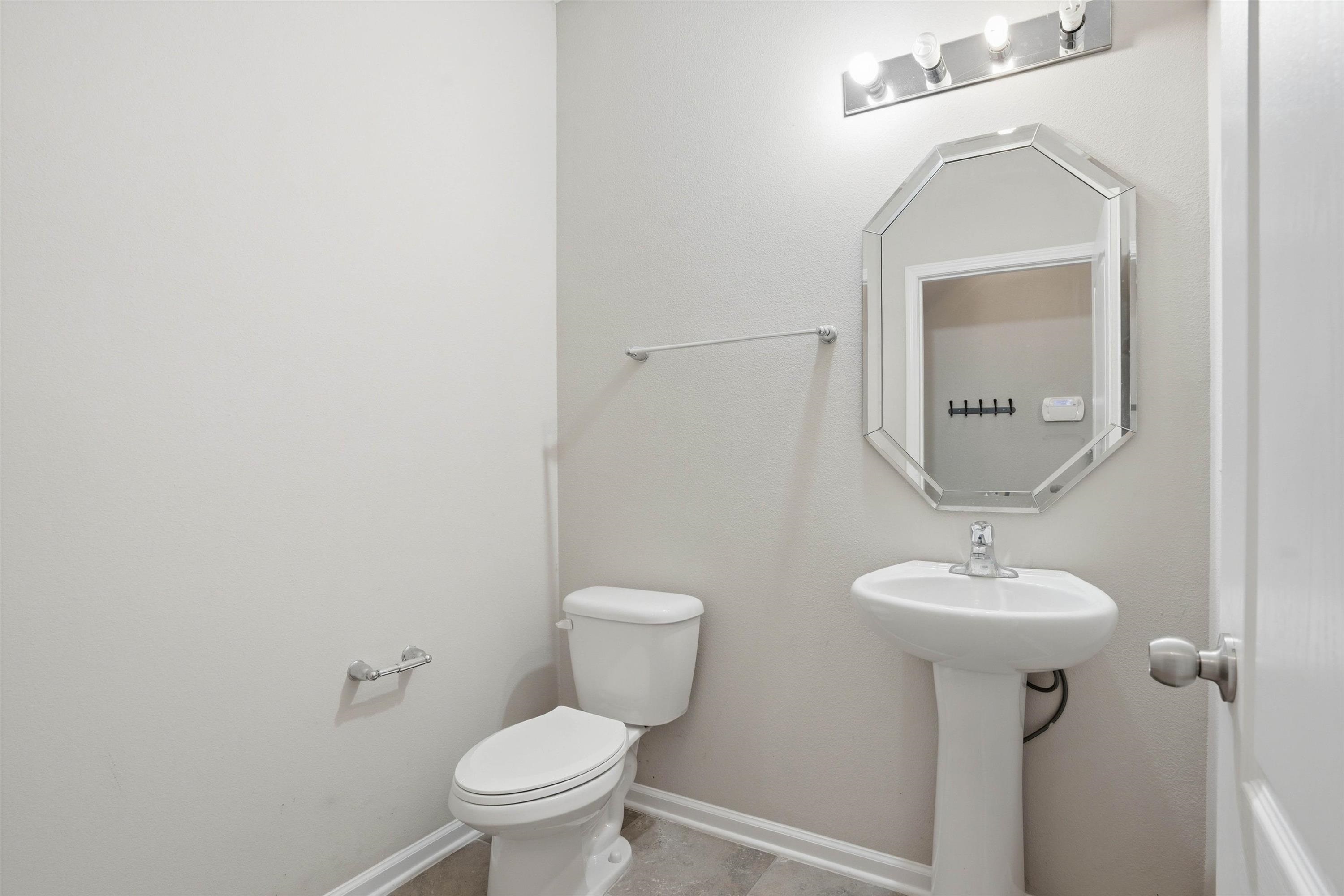 Image 18 of 39 For 5363 Cypress Links Blvd