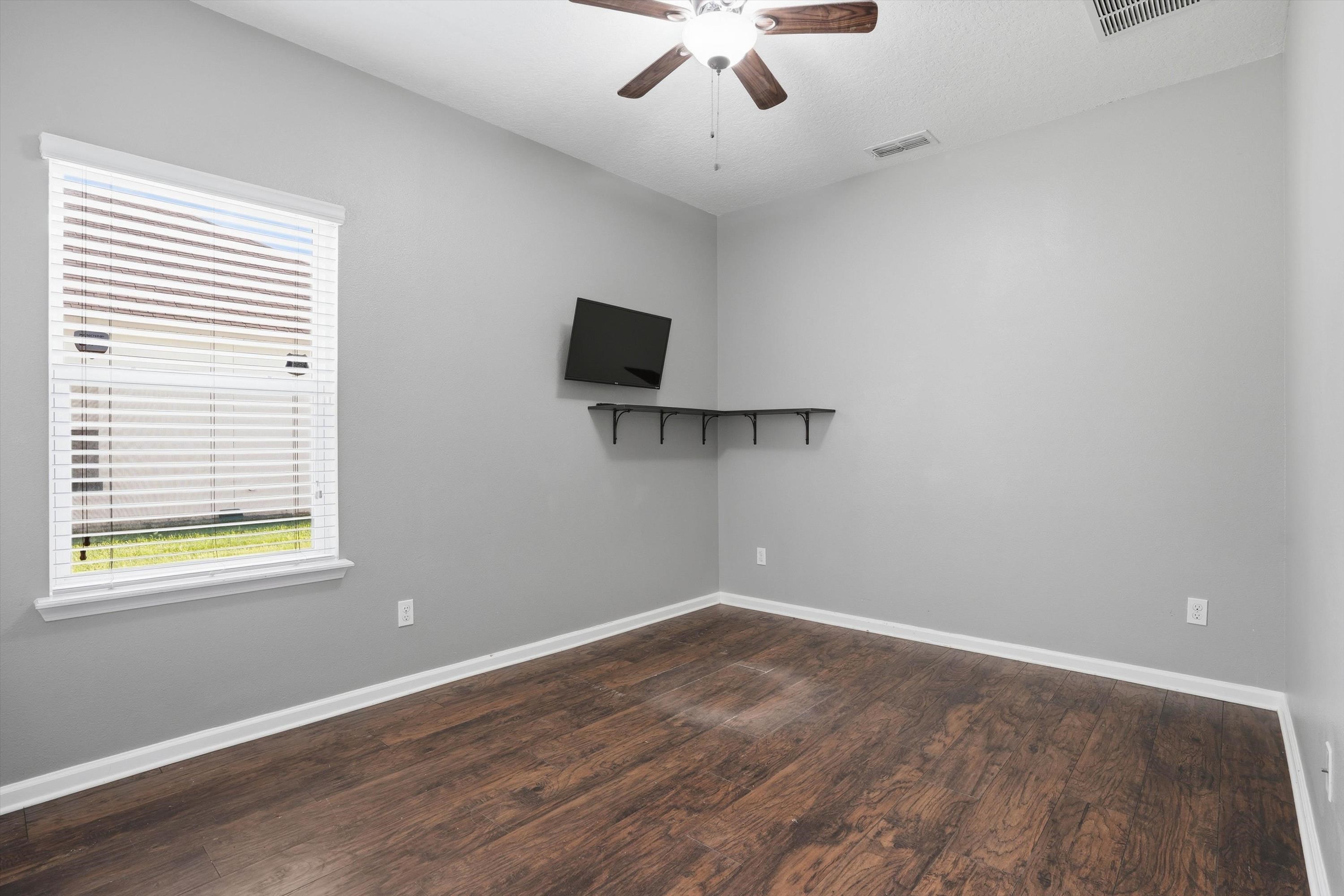 Image 19 of 39 For 5363 Cypress Links Blvd