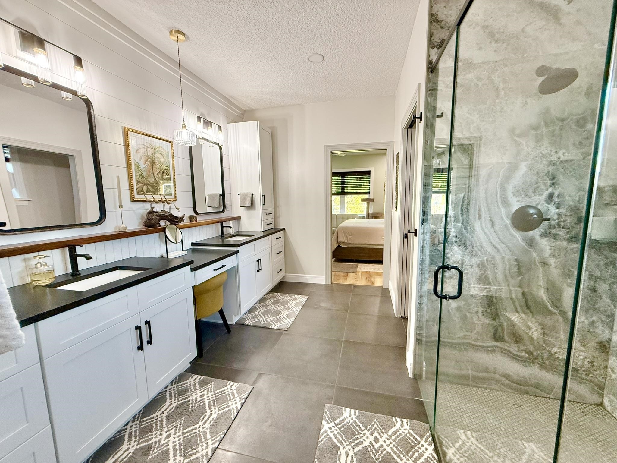 Image 31 of 75 For 146 Maple Tree Ln