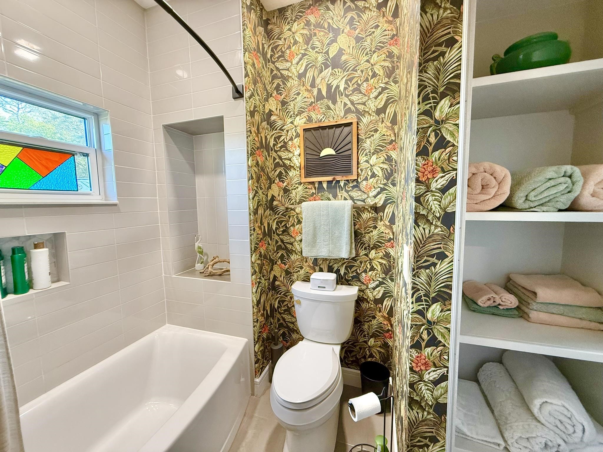 Image 33 of 75 For 146 Maple Tree Ln