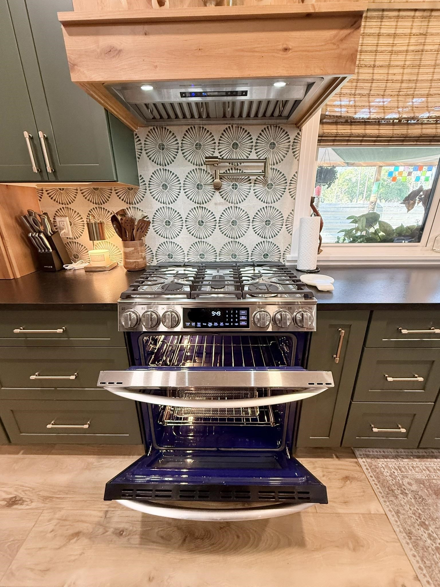 Image 46 of 75 For 146 Maple Tree Ln