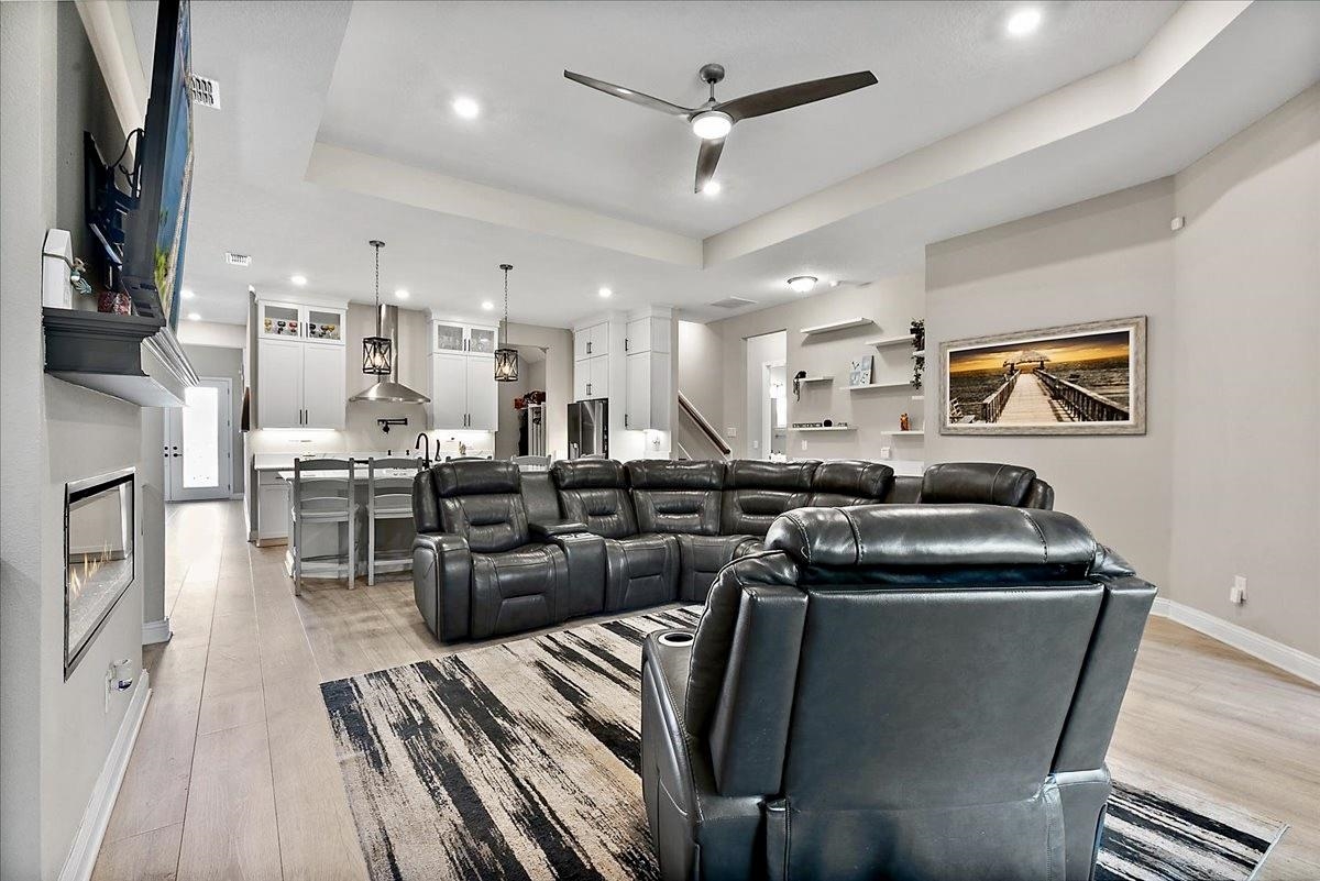 Image 14 of 40 For 196 Holly Landing Way