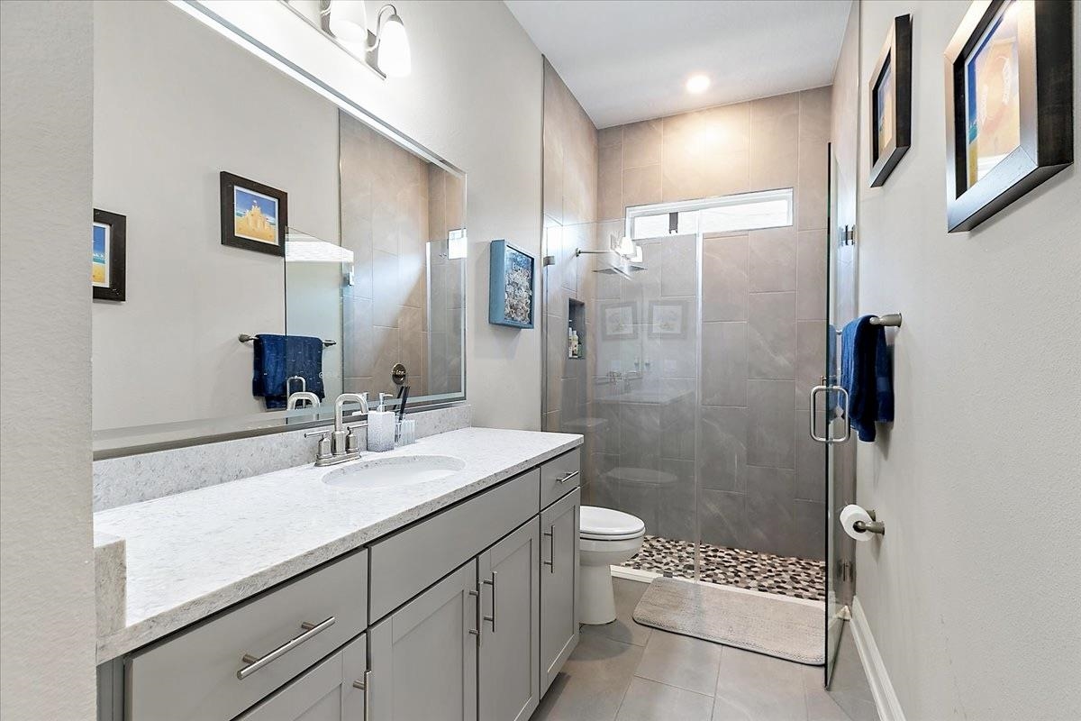 Image 18 of 40 For 196 Holly Landing Way