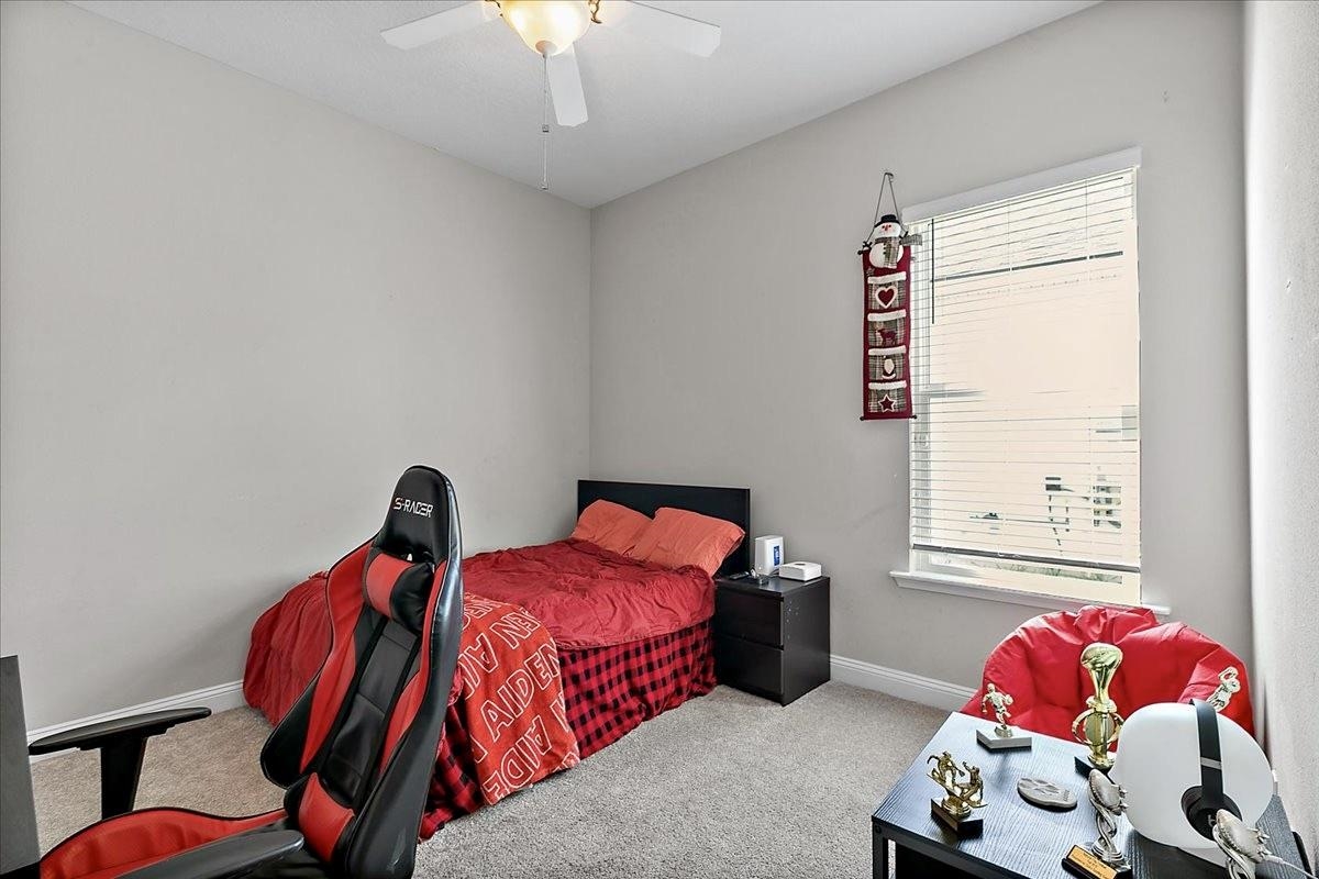 Image 26 of 40 For 196 Holly Landing Way