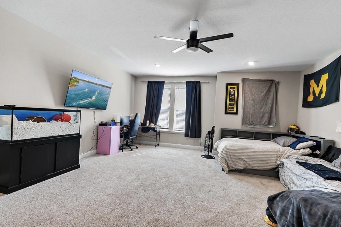 Image 27 of 40 For 196 Holly Landing Way