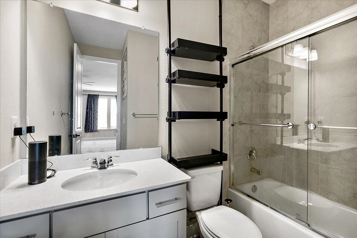 Image 28 of 40 For 196 Holly Landing Way