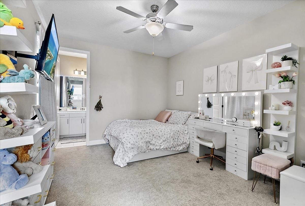 Image 29 of 40 For 196 Holly Landing Way