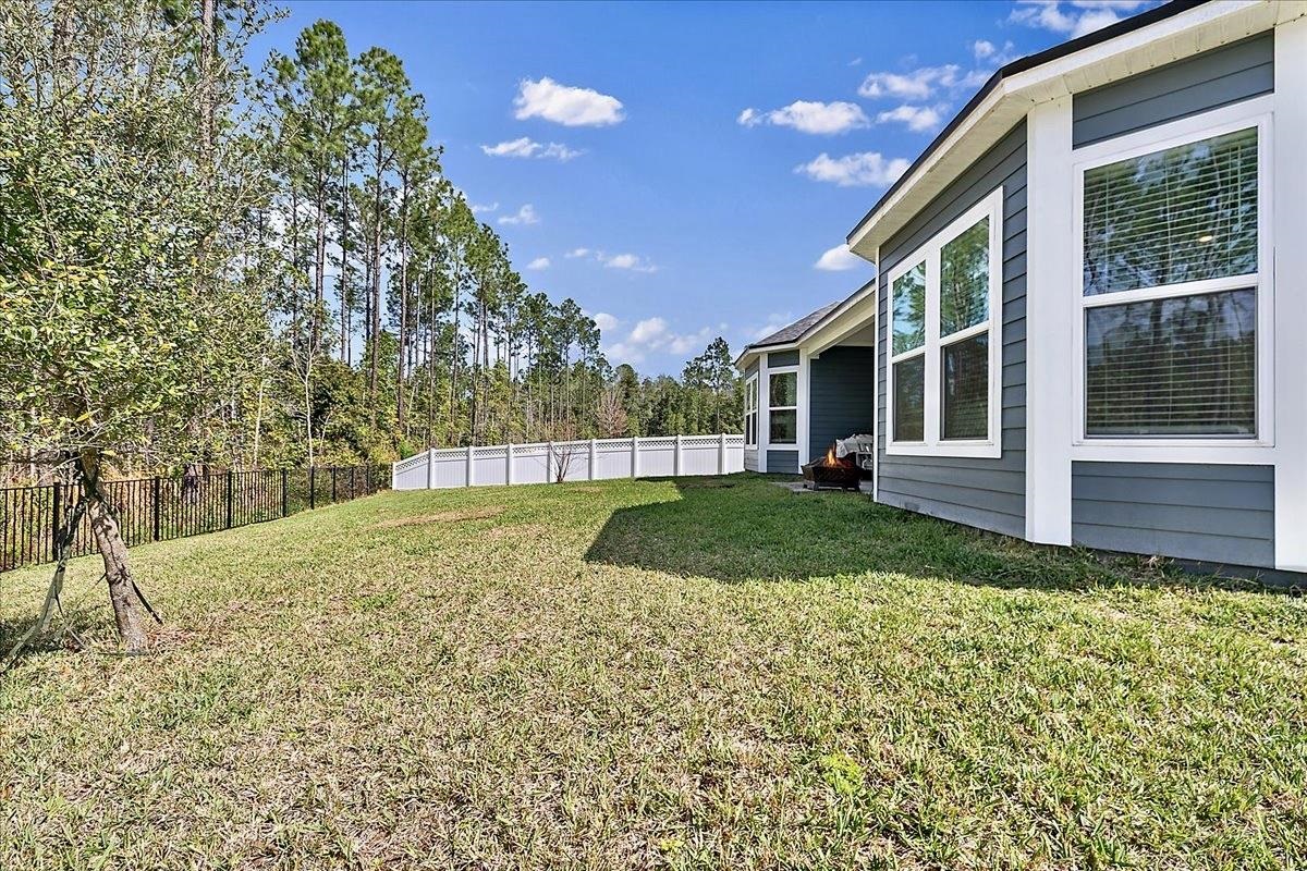 Image 35 of 40 For 196 Holly Landing Way