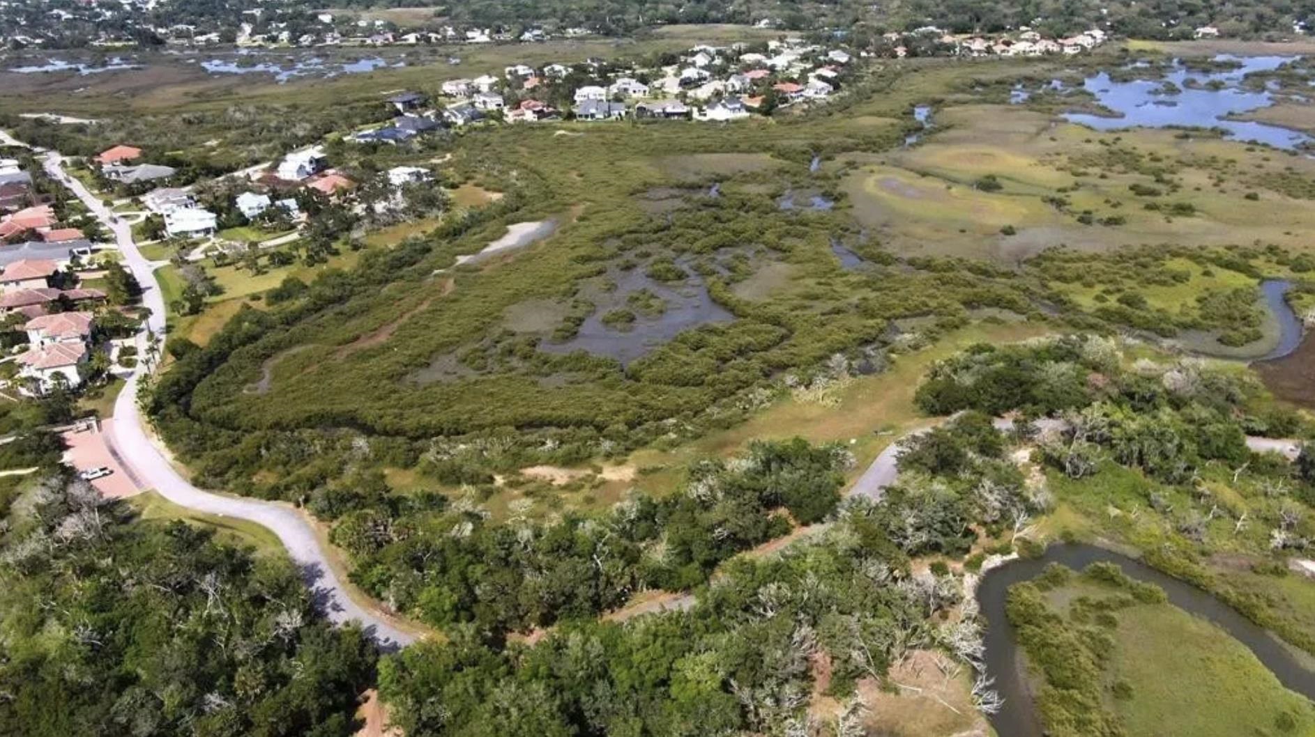 Image 16 of 28 For 223 Pelican Reef Dr