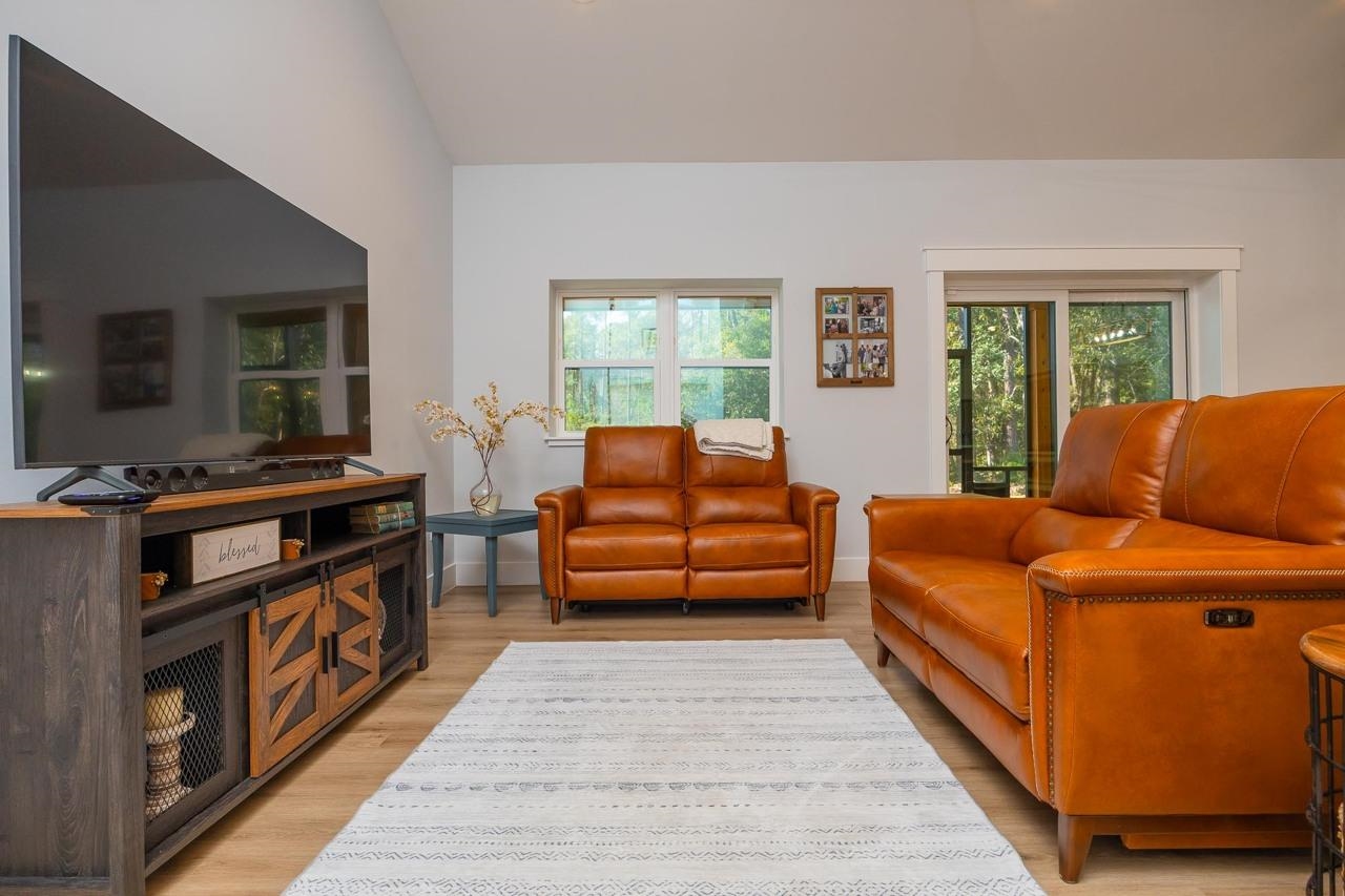 Image 22 of 79 For 1851 Isherwood Ter