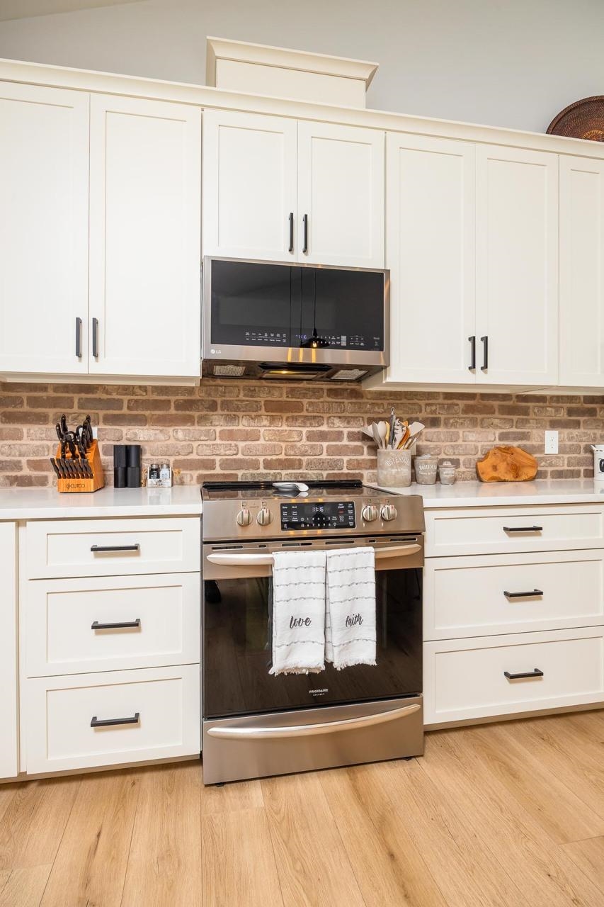 Image 31 of 79 For 1851 Isherwood Ter