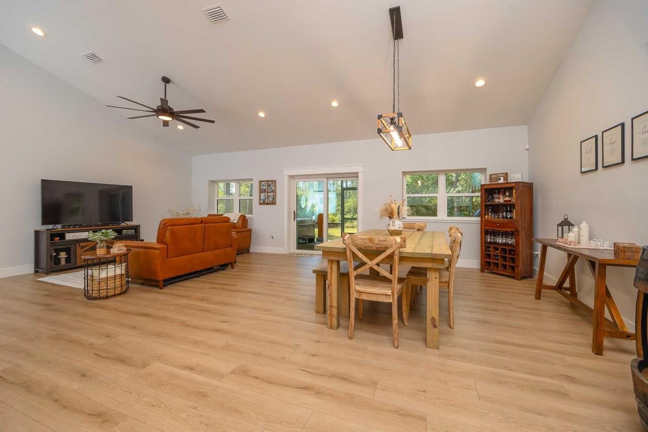 Image 36 of 79 For 1851 Isherwood Ter