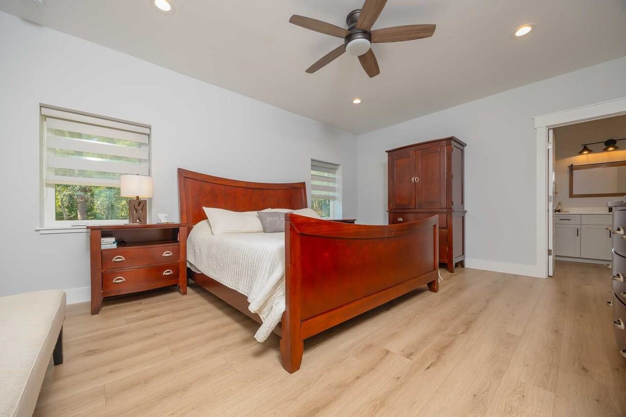 Image 42 of 79 For 1851 Isherwood Ter