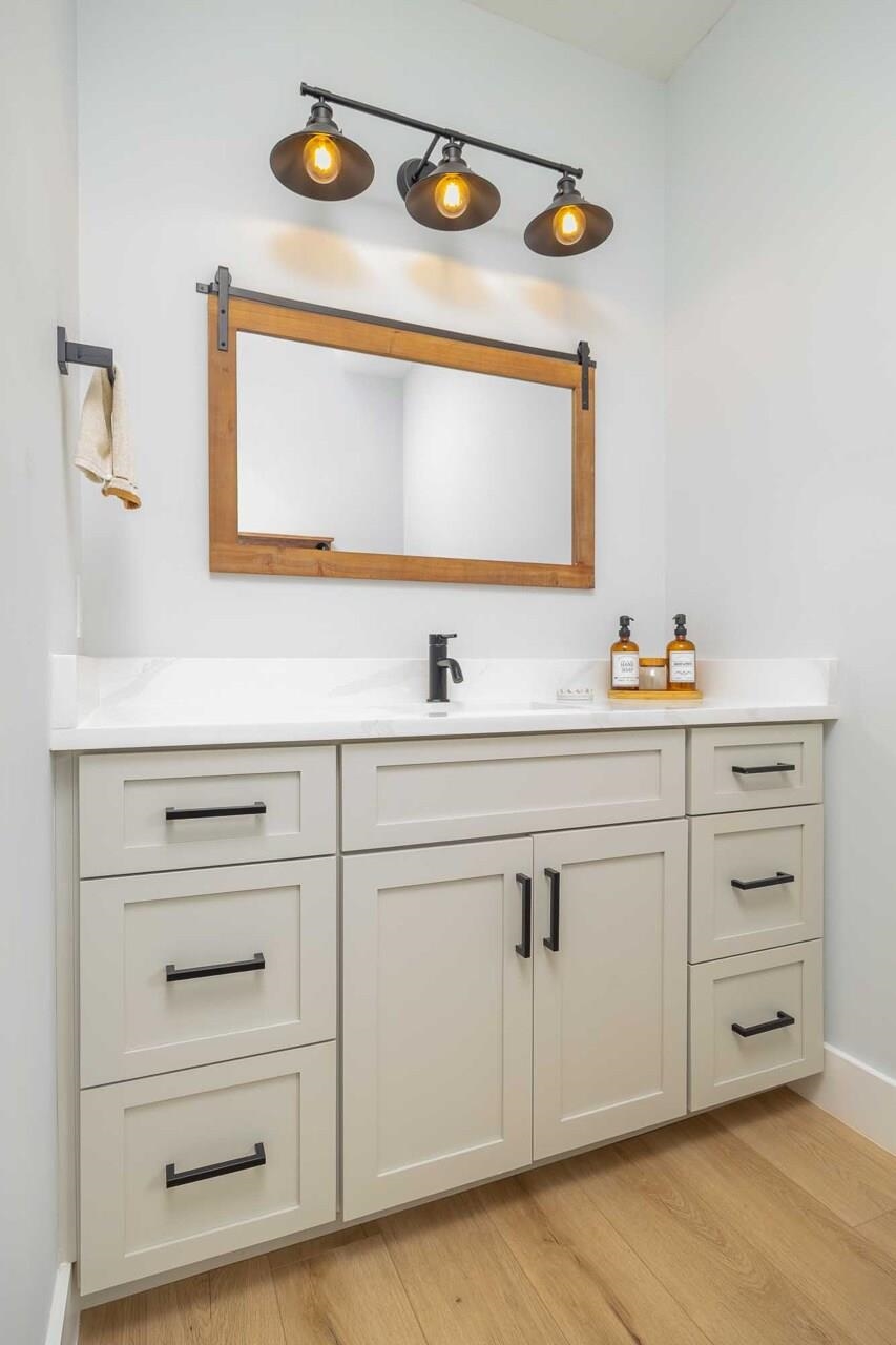 Image 56 of 79 For 1851 Isherwood Ter