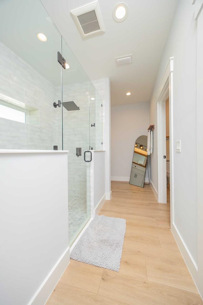 Image 58 of 79 For 1851 Isherwood Ter