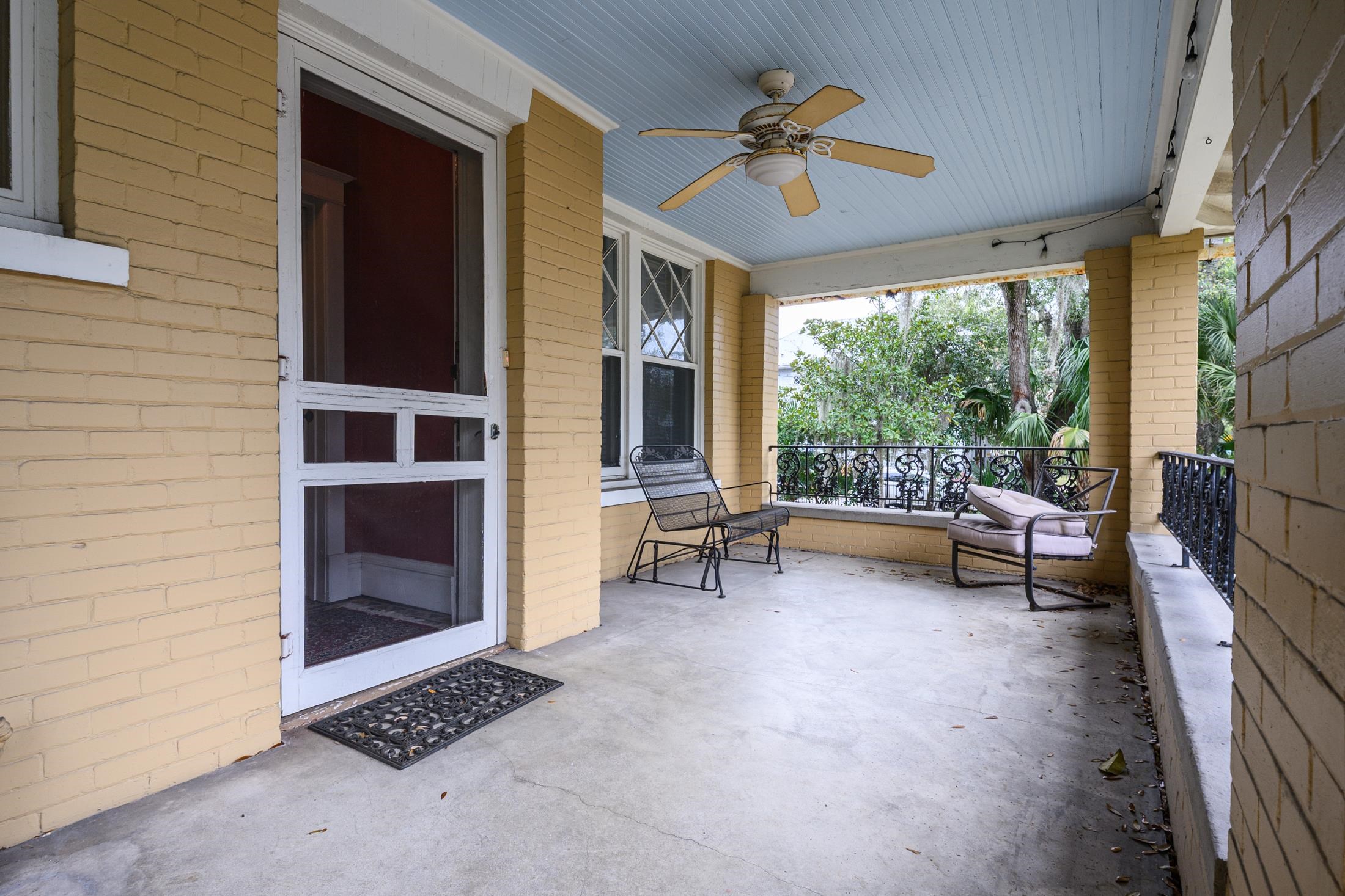 Image 12 of 99 For 24 Saragossa St