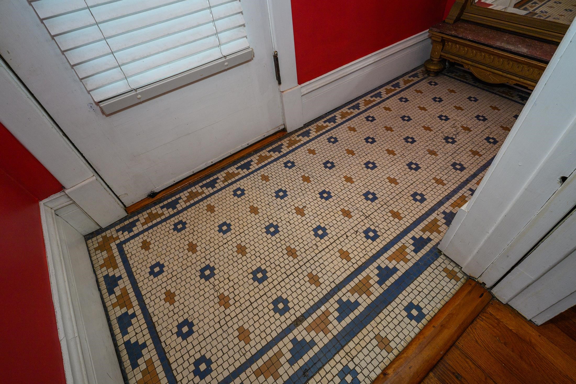 Image 15 of 99 For 24 Saragossa St