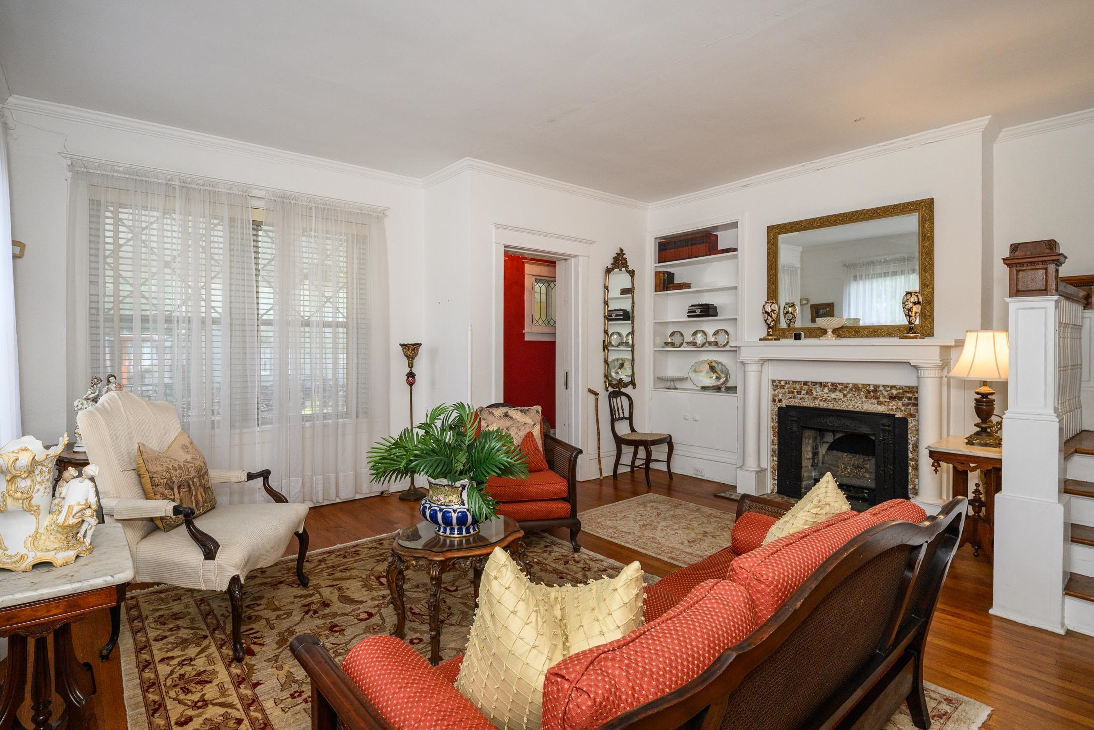 Image 17 of 99 For 24 Saragossa St