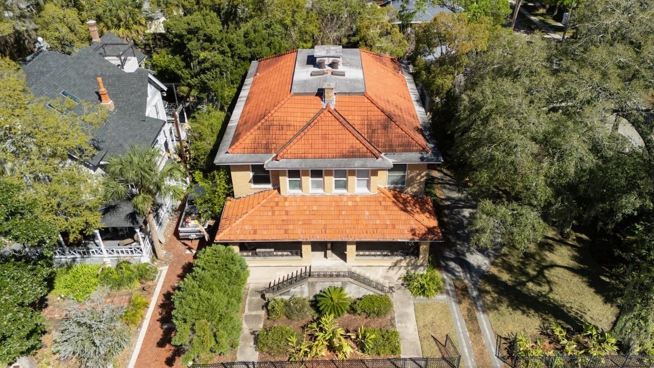 Image 3 of 99 For 24 Saragossa St