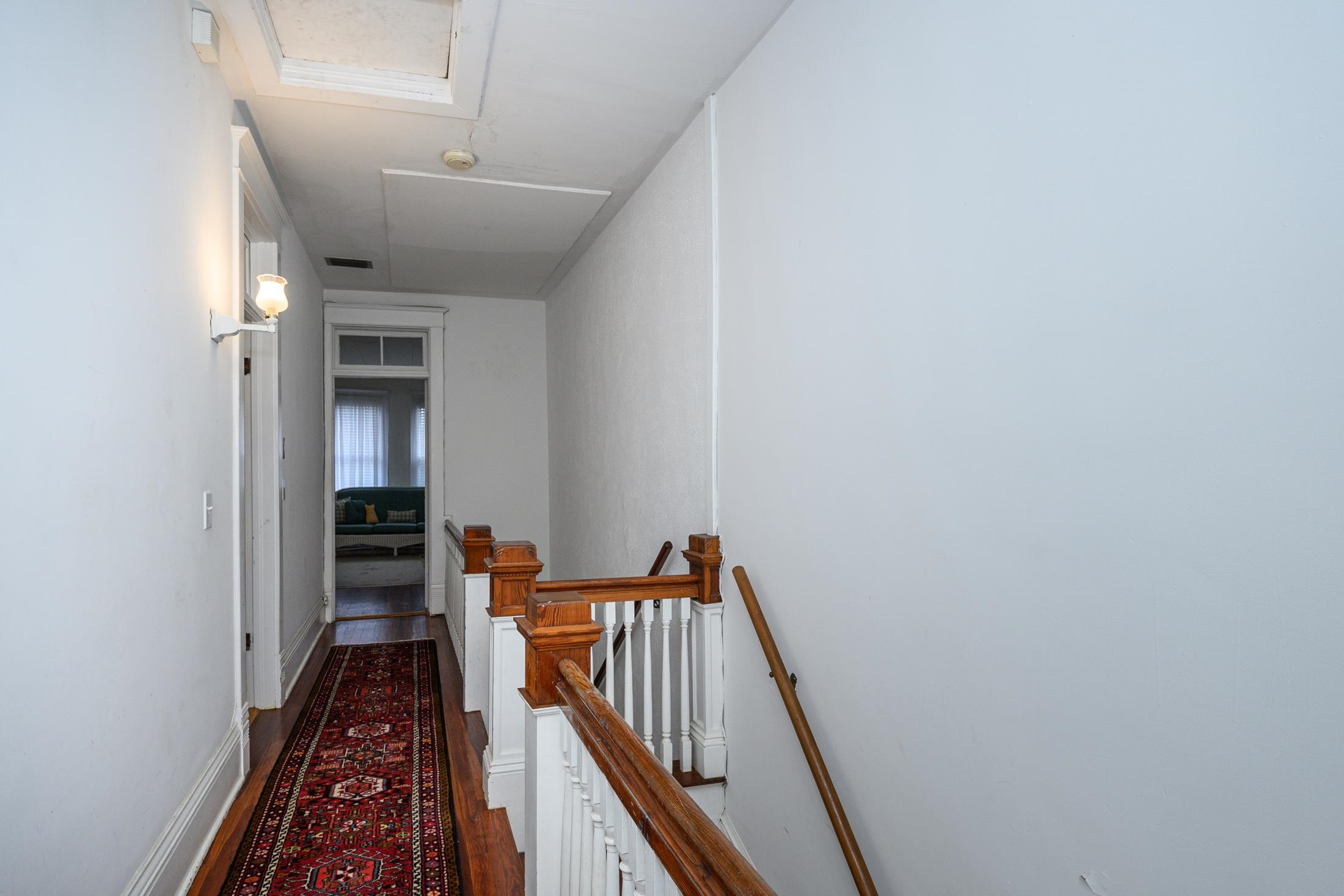 Image 43 of 99 For 24 Saragossa St