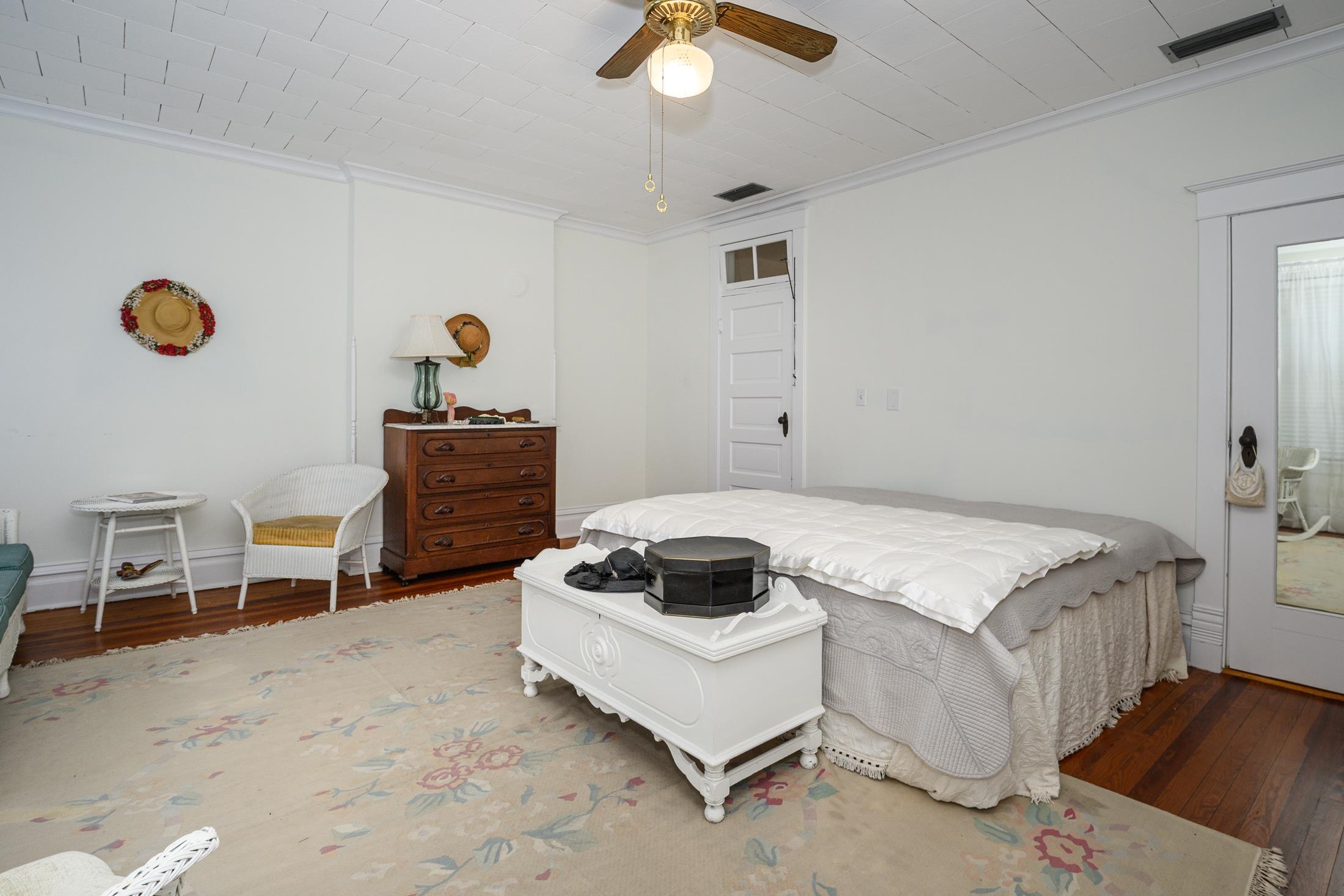 Image 46 of 99 For 24 Saragossa St