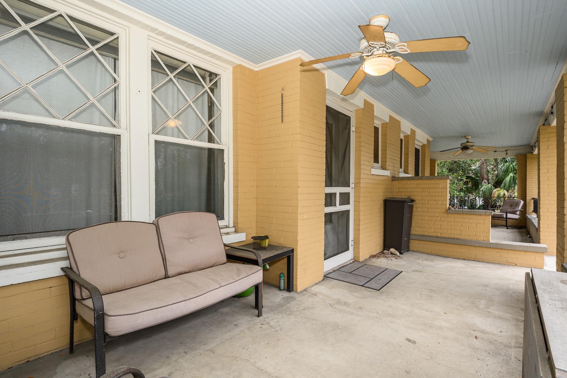 Image 51 of 99 For 24 Saragossa St