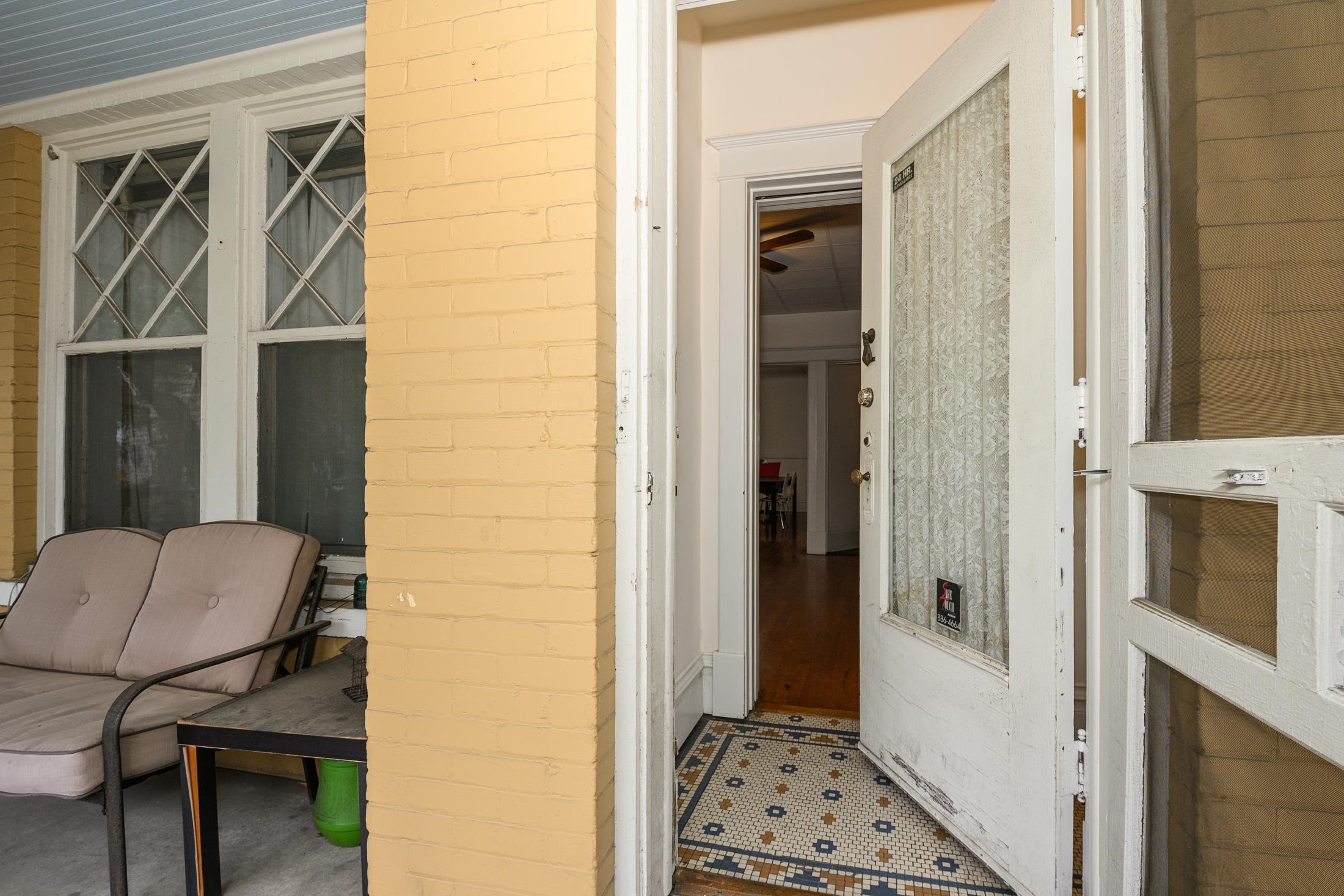 Image 52 of 99 For 24 Saragossa St