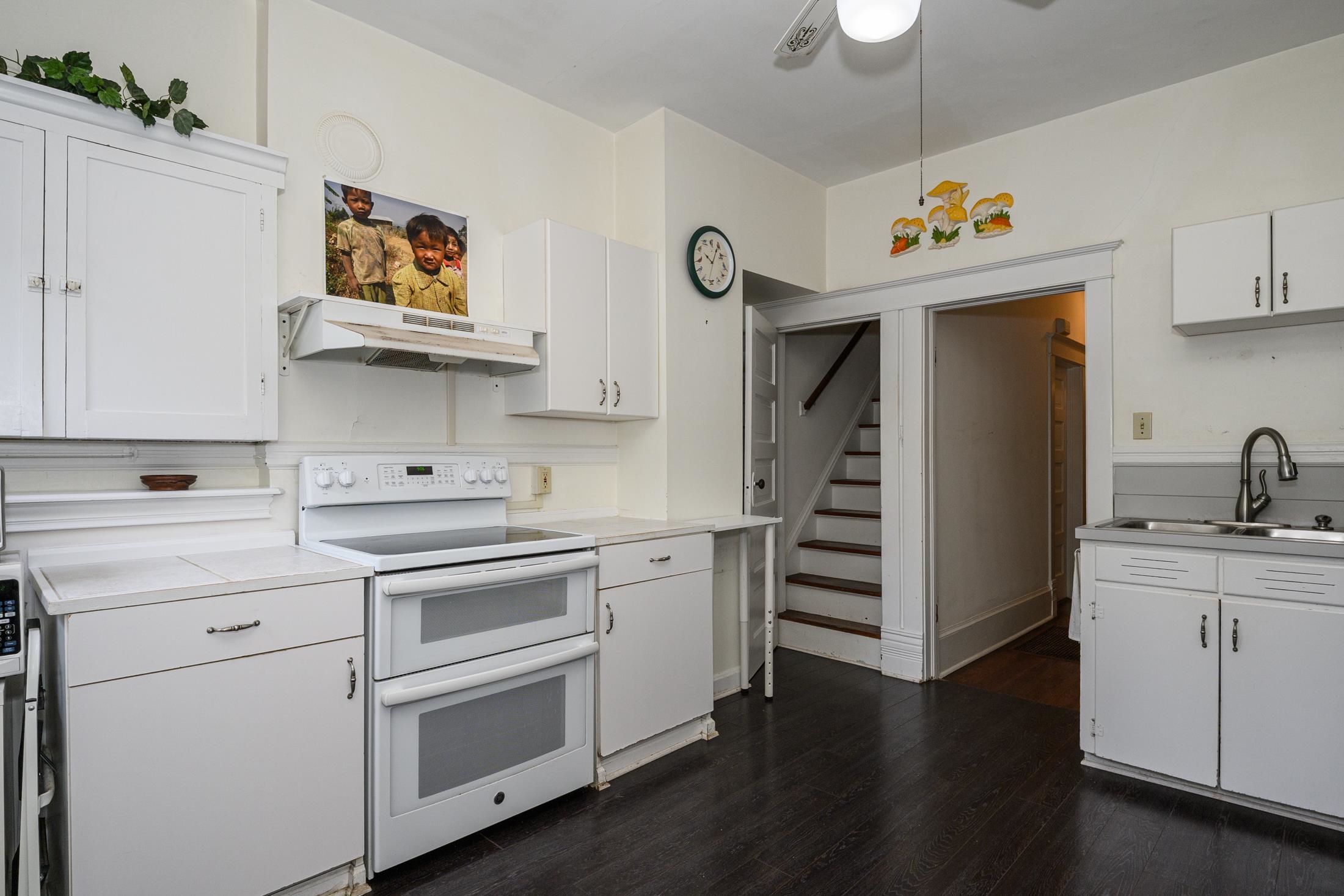 Image 60 of 99 For 24 Saragossa St