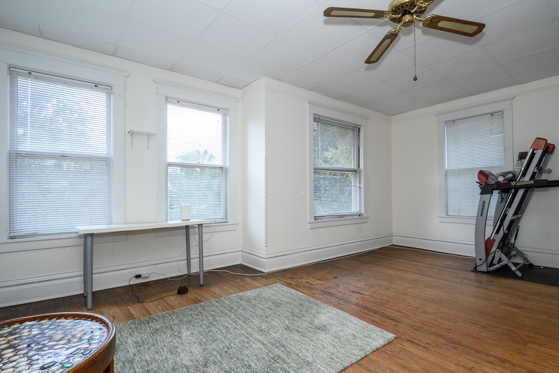 Image 64 of 99 For 24 Saragossa St