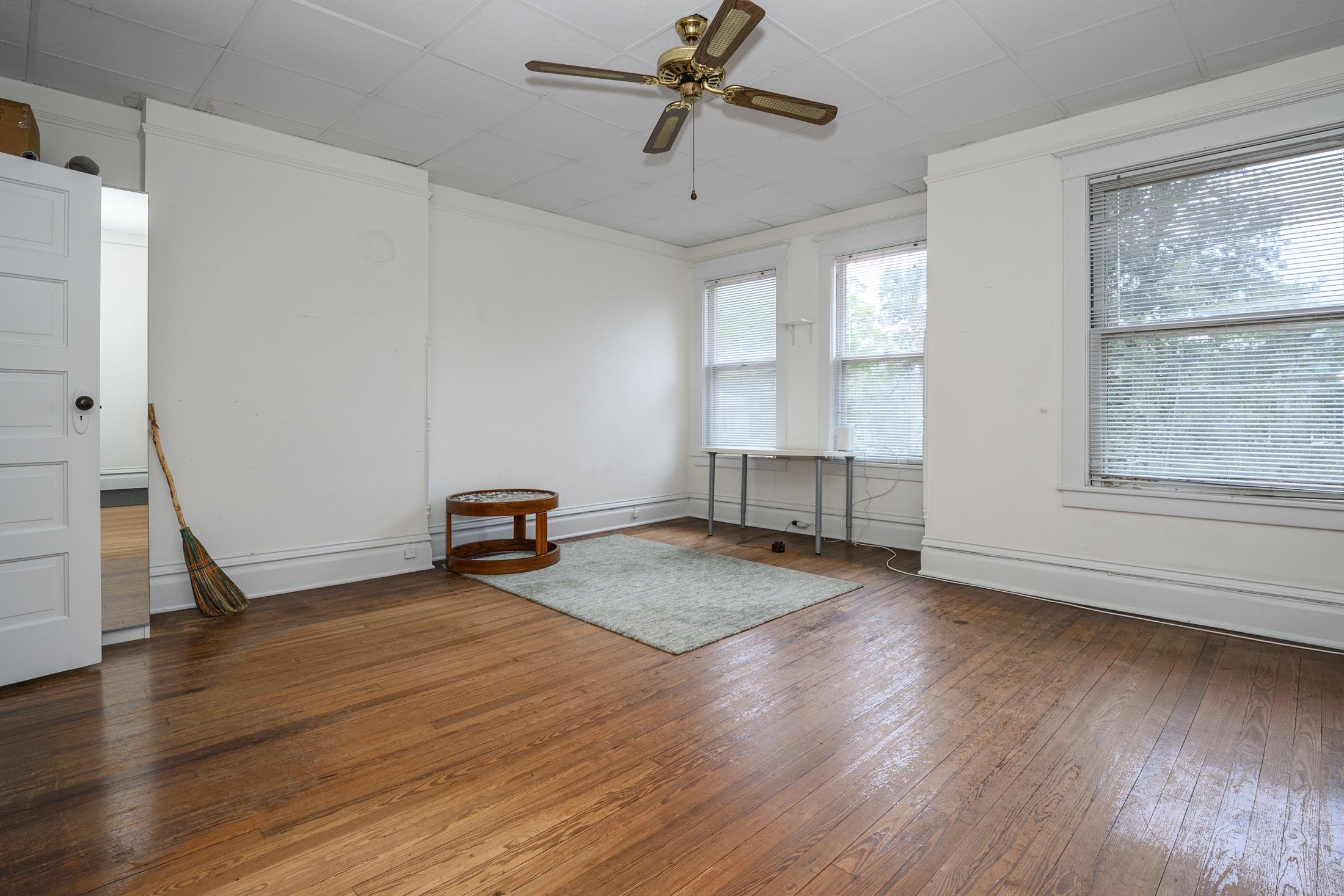 Image 66 of 99 For 24 Saragossa St