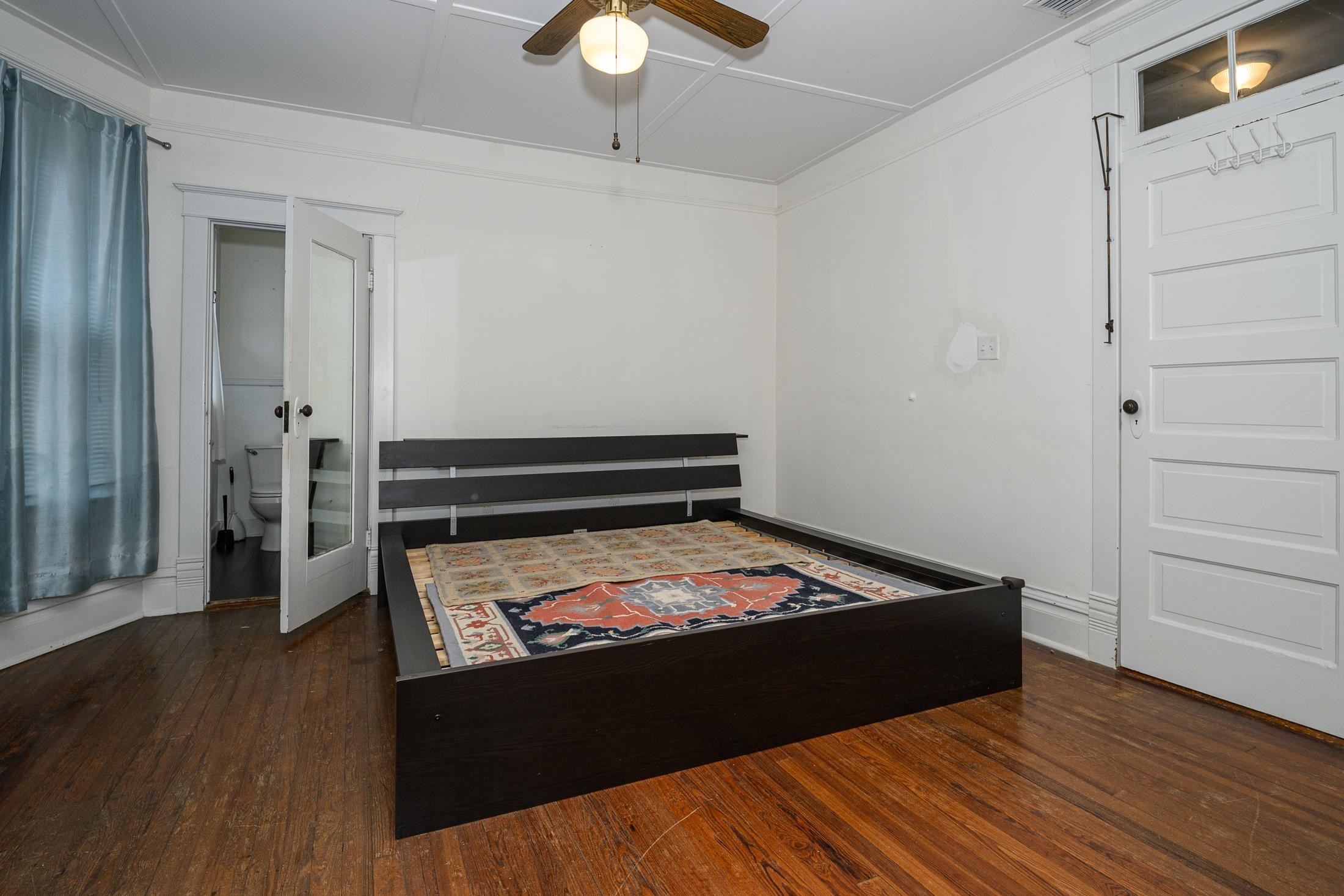 Image 69 of 99 For 24 Saragossa St