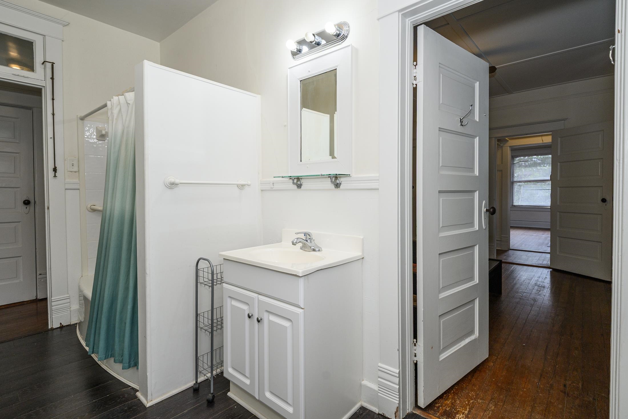 Image 71 of 99 For 24 Saragossa St