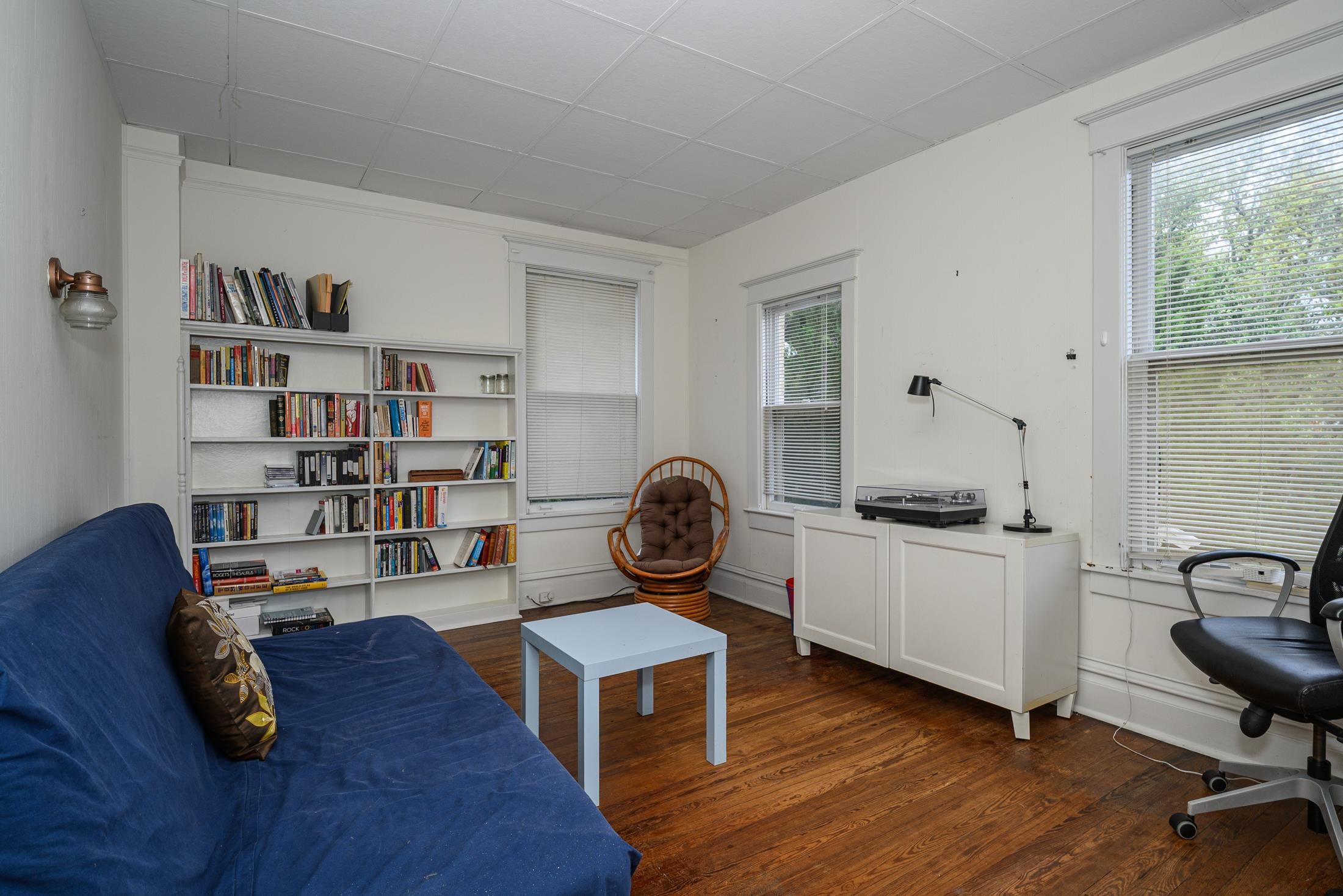 Image 72 of 99 For 24 Saragossa St