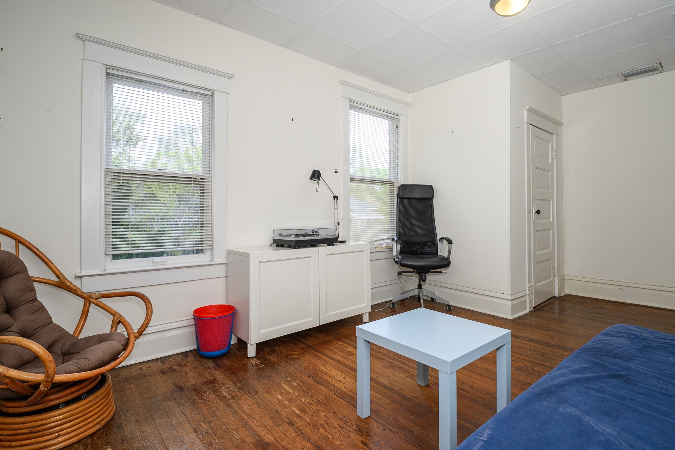 Image 73 of 99 For 24 Saragossa St