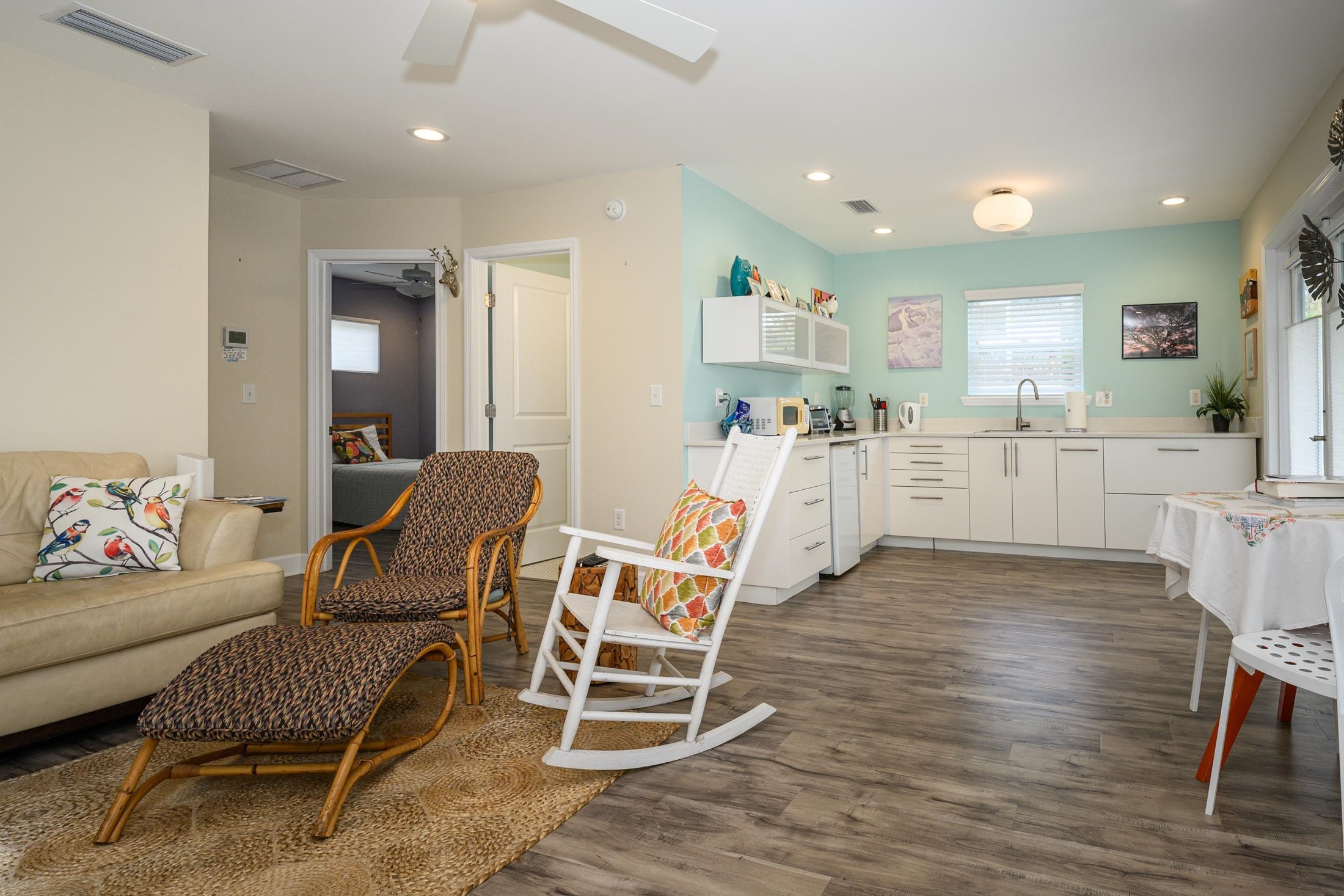 Image 79 of 99 For 24 Saragossa St