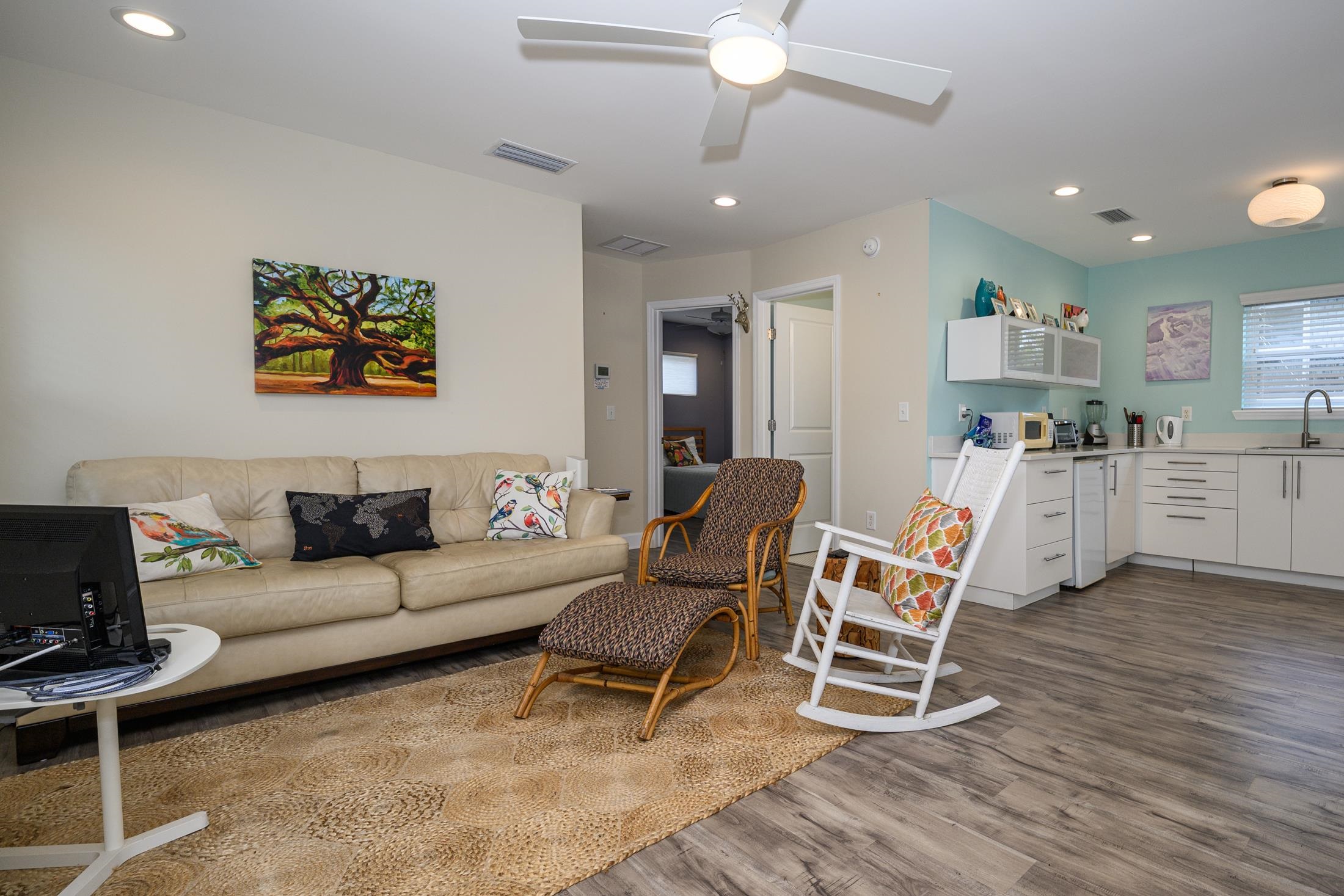 Image 80 of 99 For 24 Saragossa St