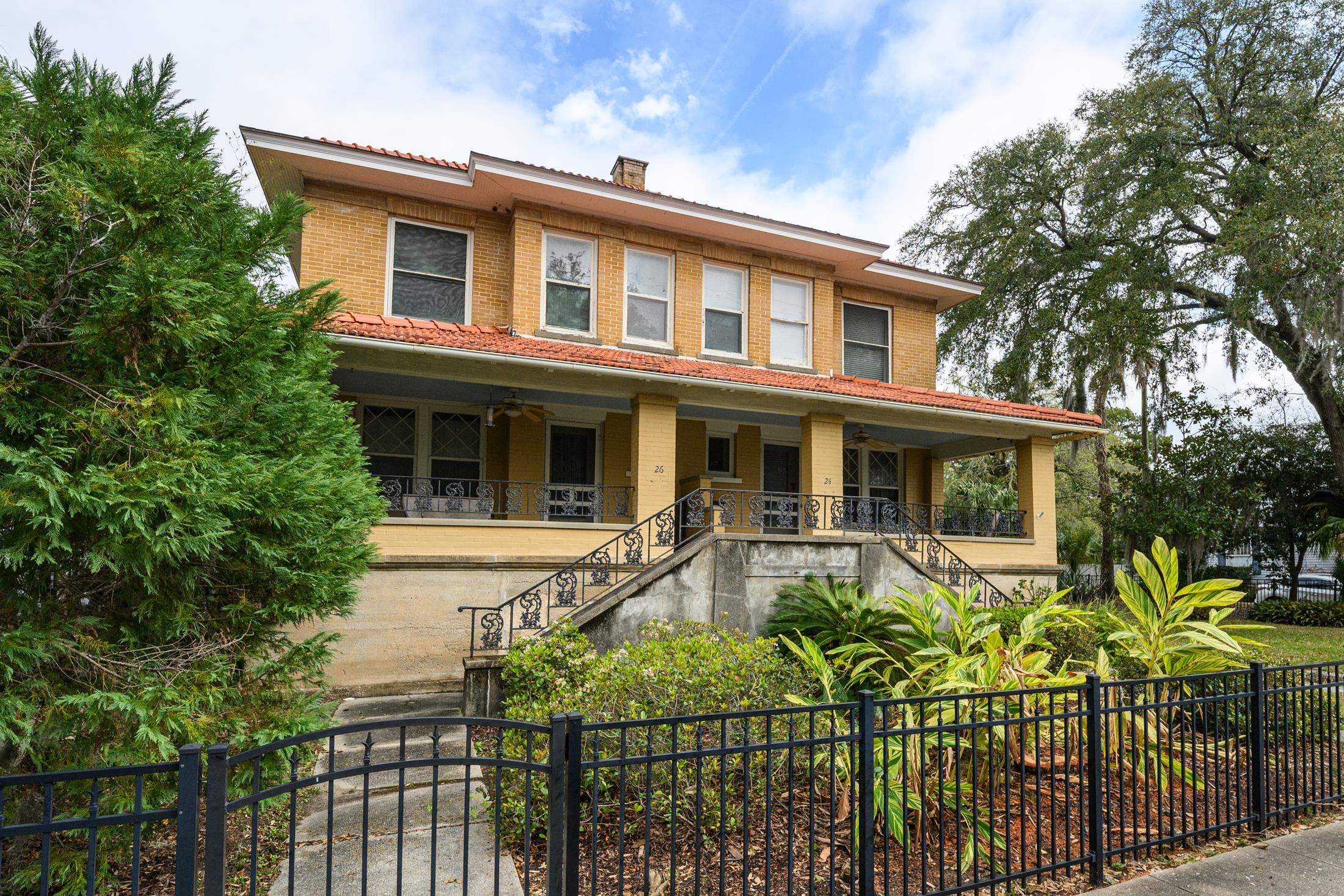 Image 9 of 99 For 24 Saragossa St