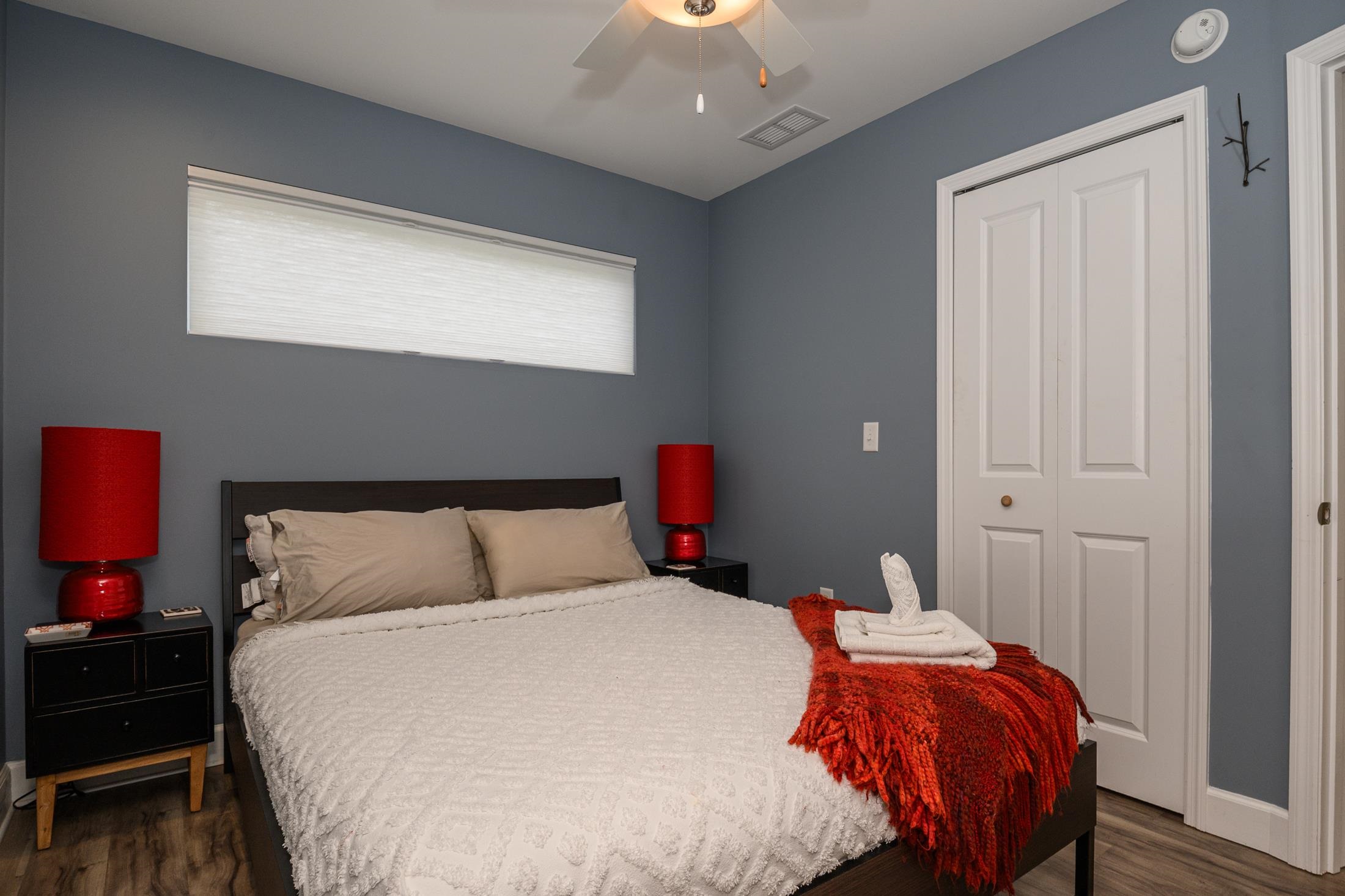 Image 92 of 99 For 24 Saragossa St