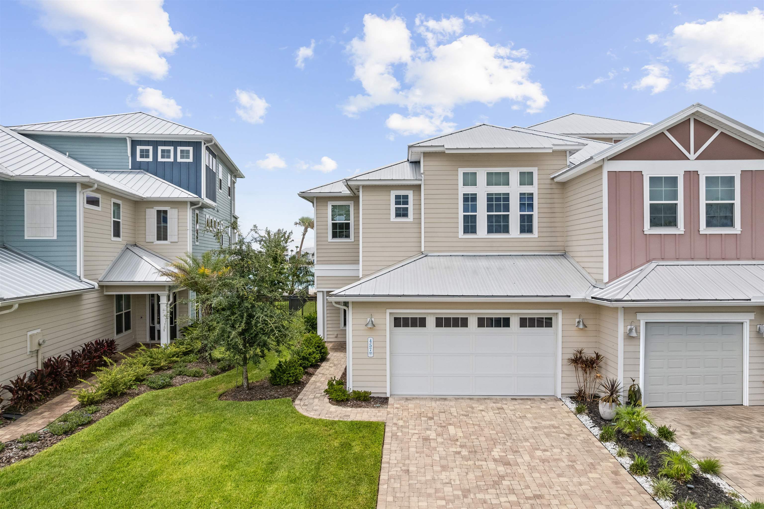 Image 10 of 27 For 457 Marquesa Cir