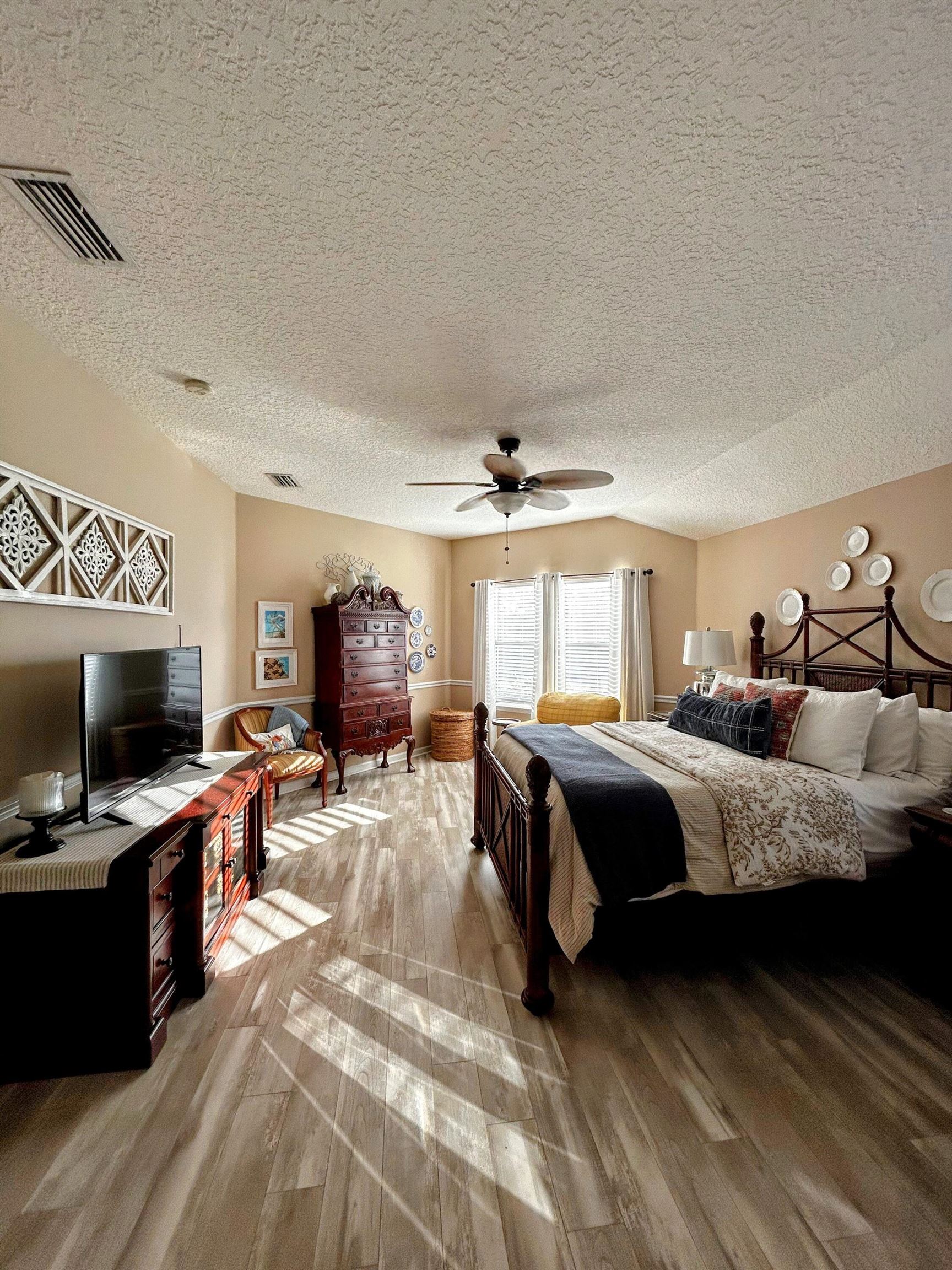 Image 9 of 20 For 1019 Terranova Way W