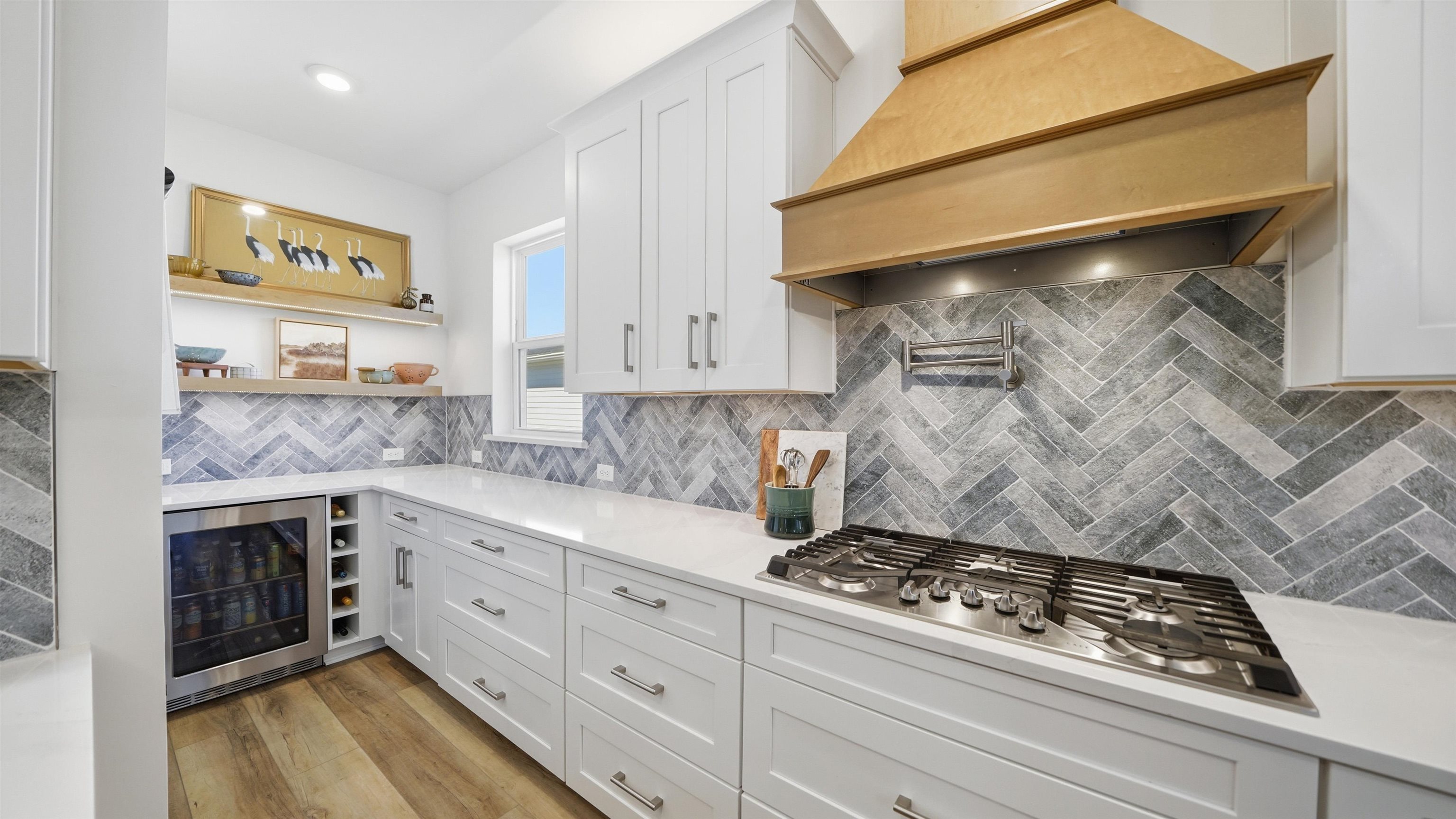 Image 17 of 91 For 119 Victory Ct