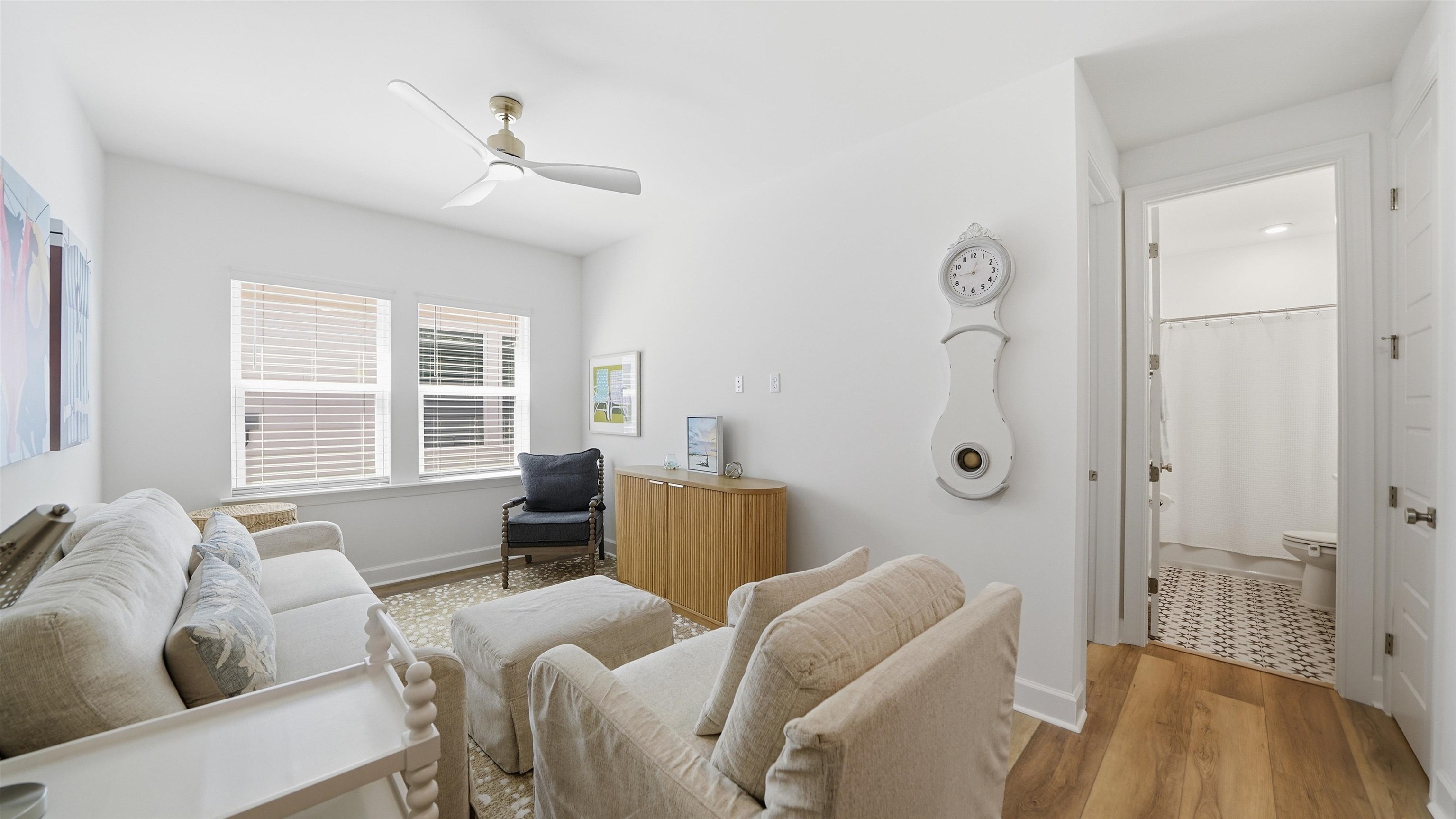 Image 29 of 91 For 119 Victory Ct