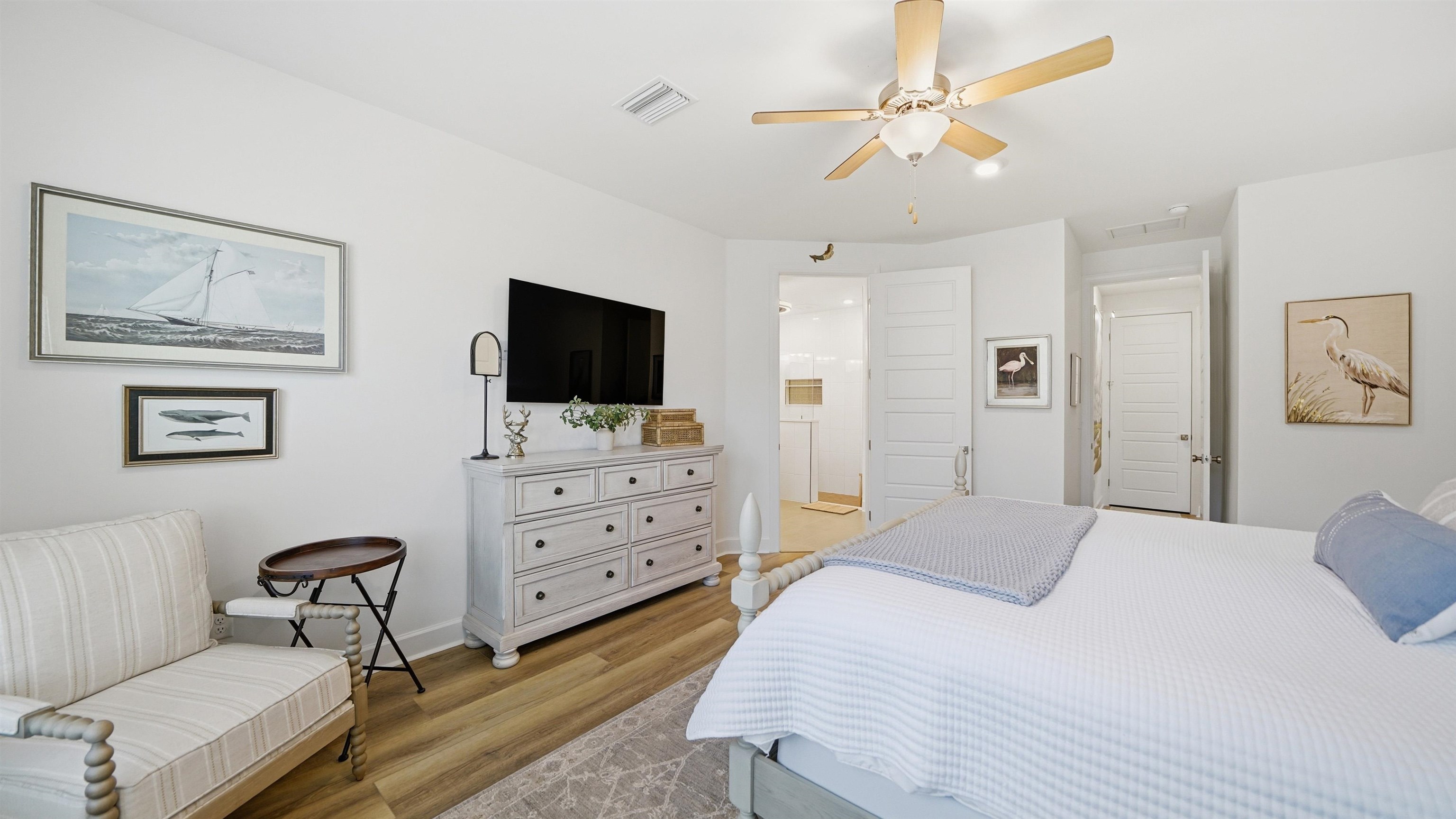 Image 32 of 91 For 119 Victory Ct