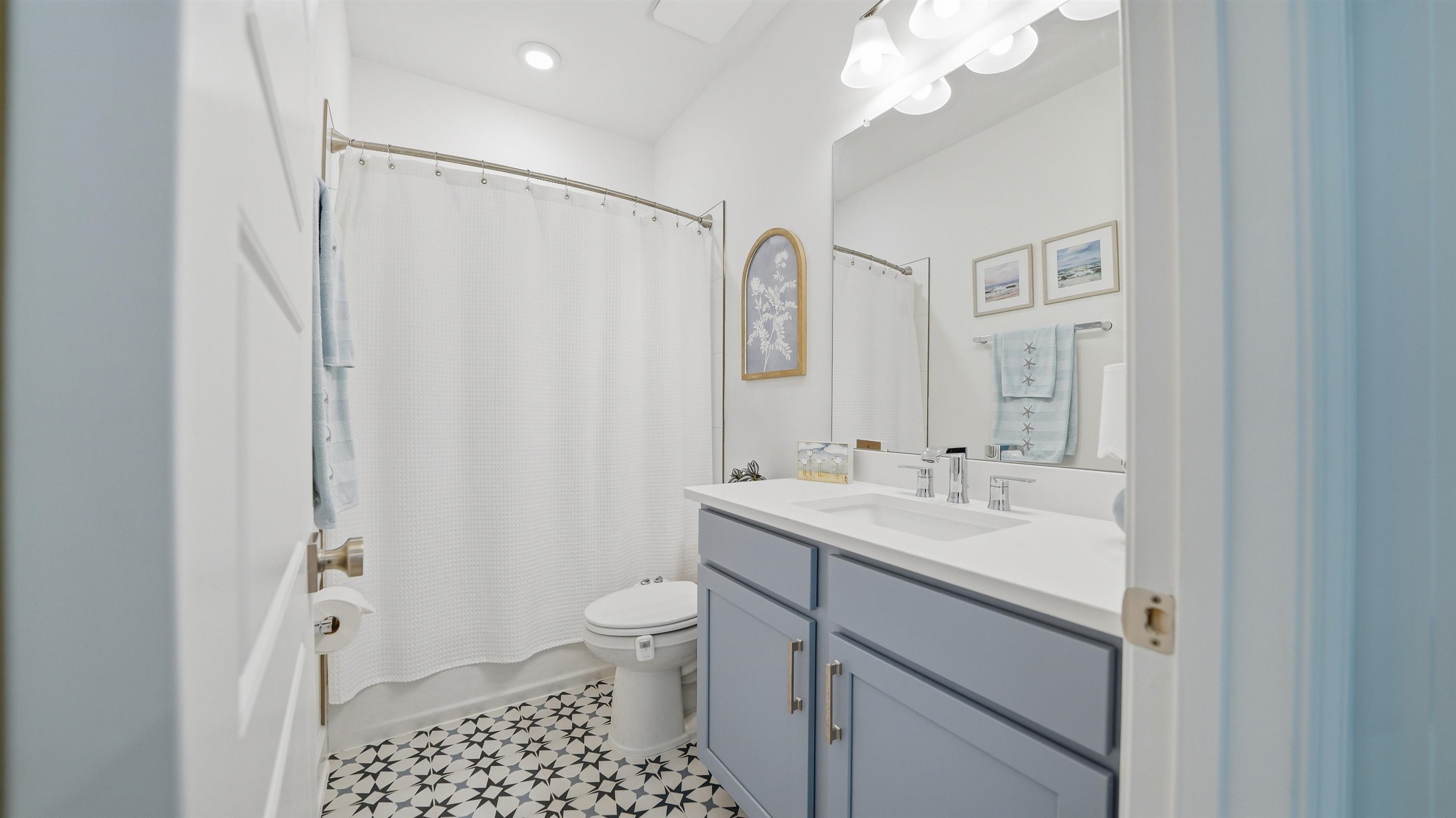 Image 39 of 91 For 119 Victory Ct