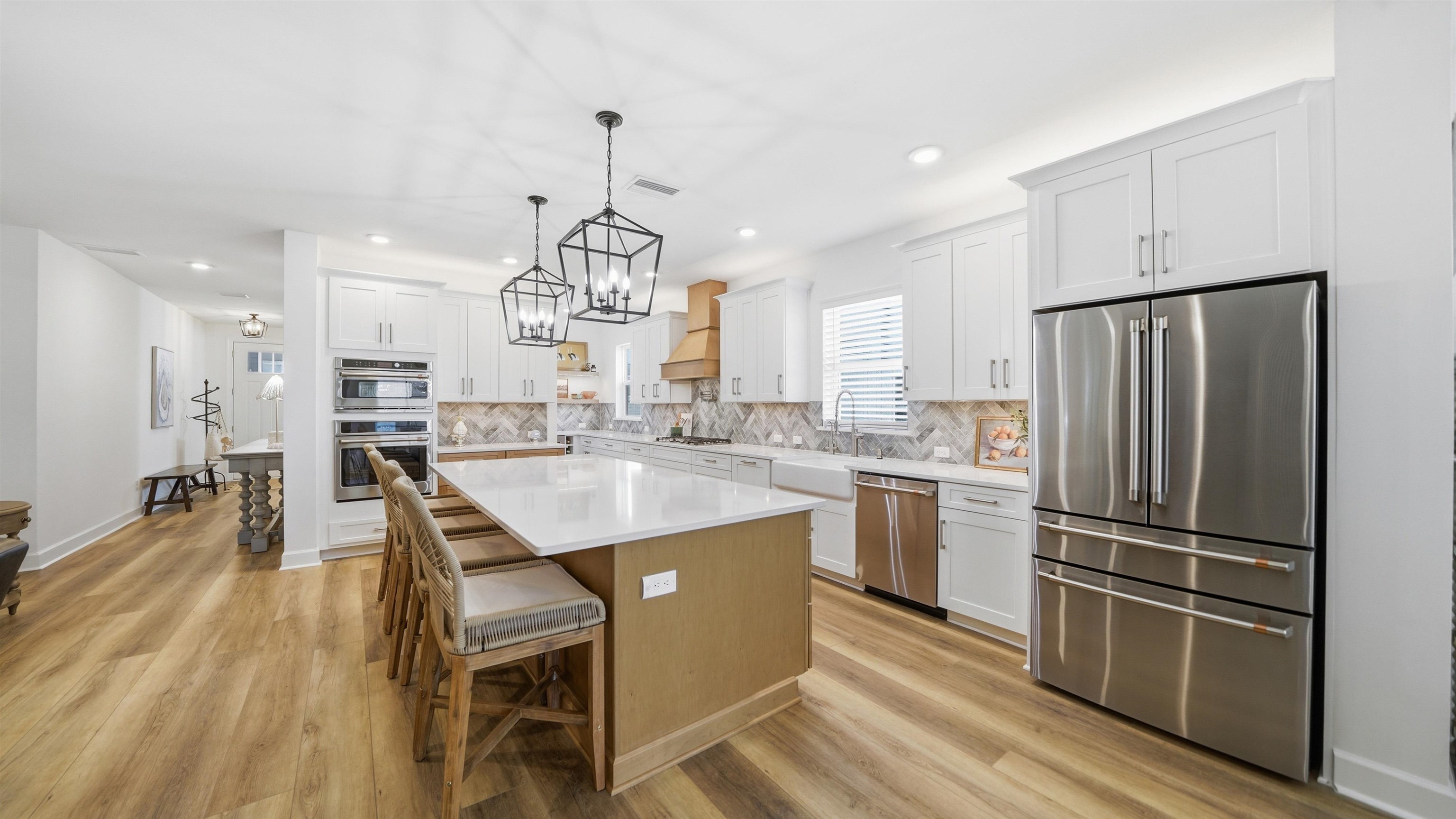 Image 5 of 91 For 119 Victory Ct