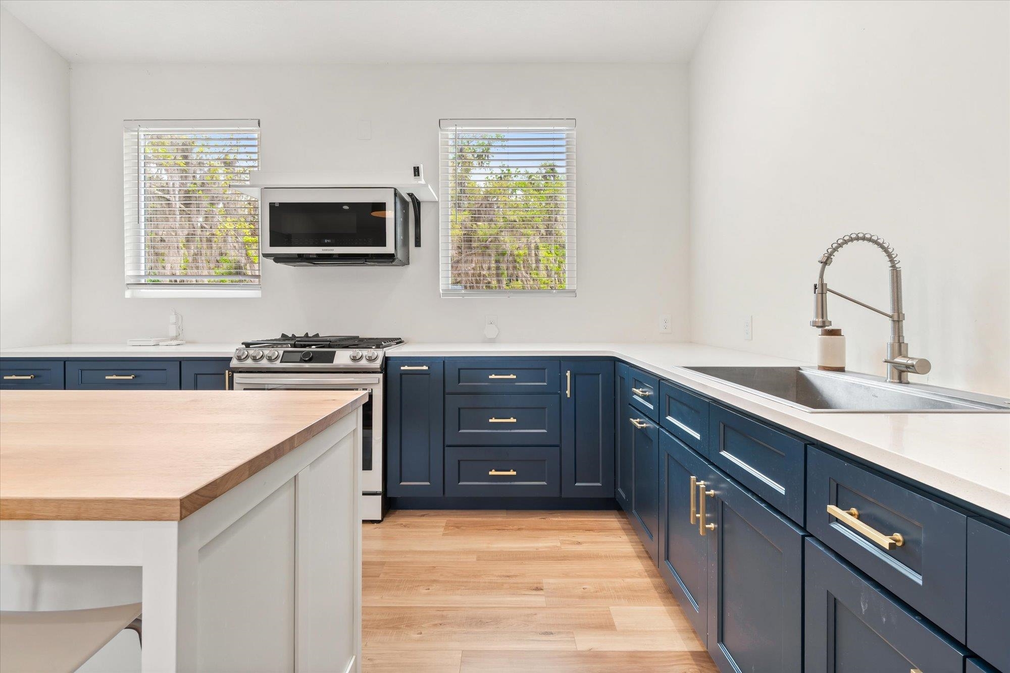 Image 14 of 57 For 1365 County Road 13 S