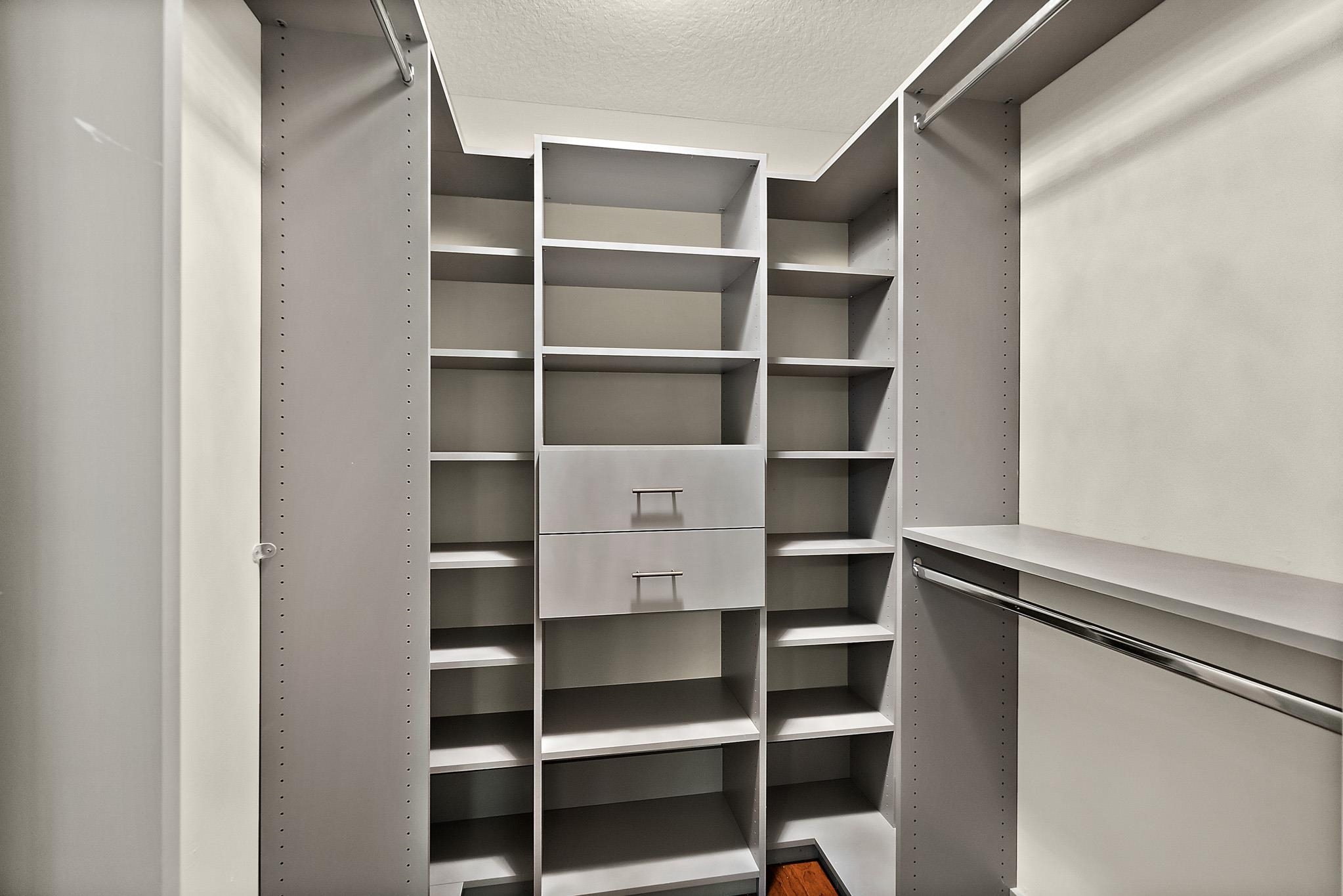 Image 18 of 40 For 3253 Turtle Creek Rd