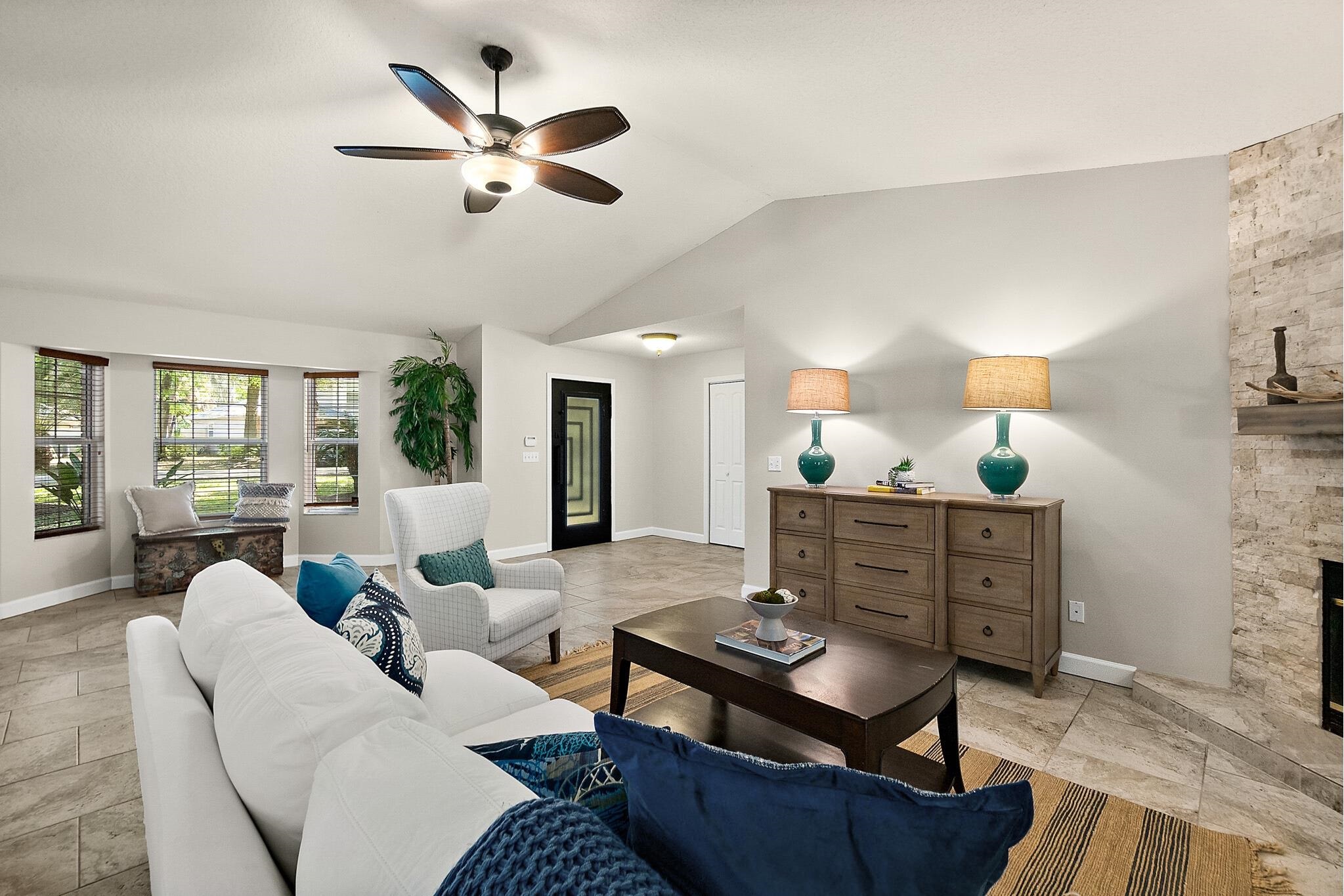 Image 3 of 40 For 3253 Turtle Creek Rd