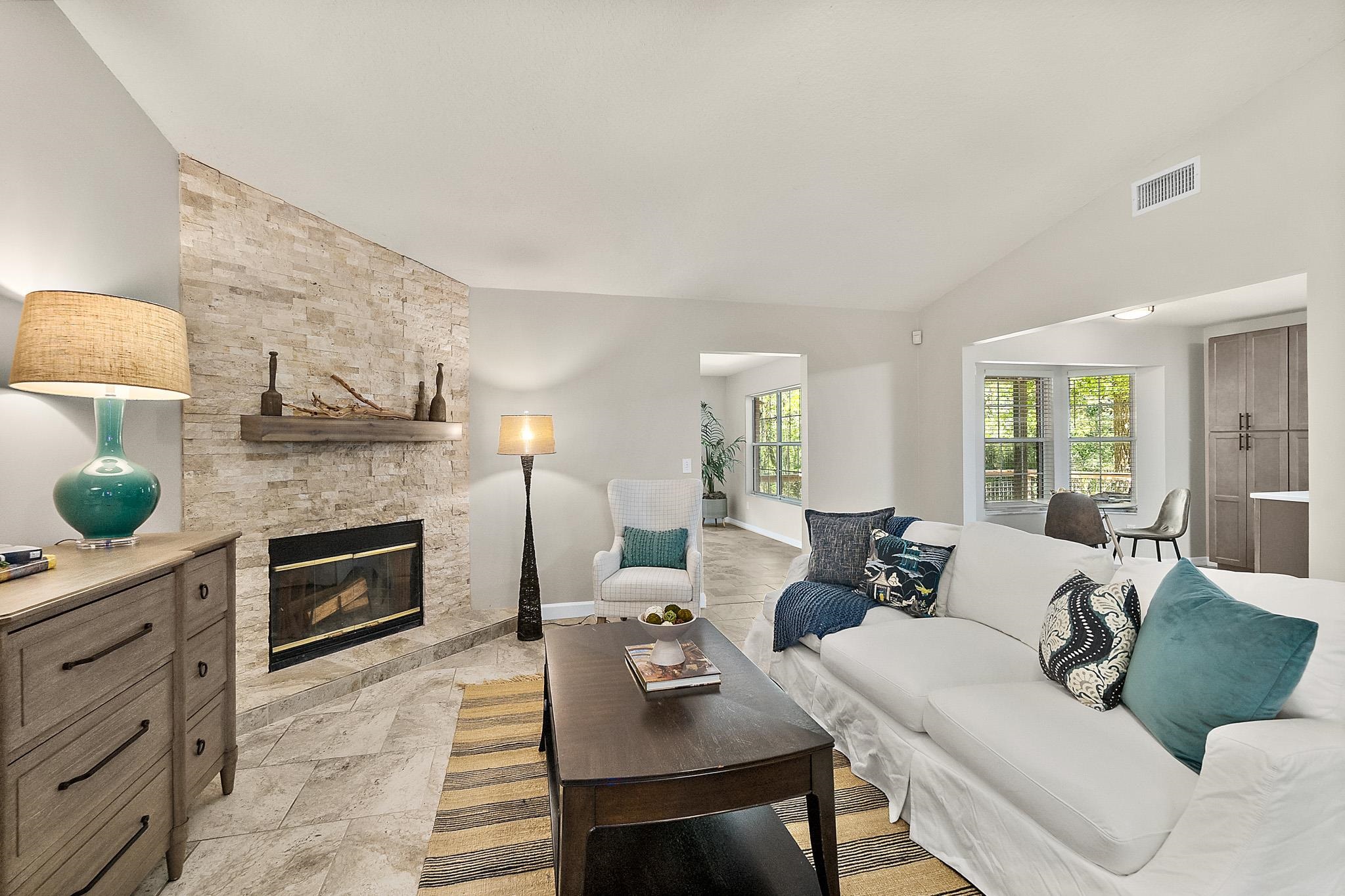 Image 4 of 40 For 3253 Turtle Creek Rd