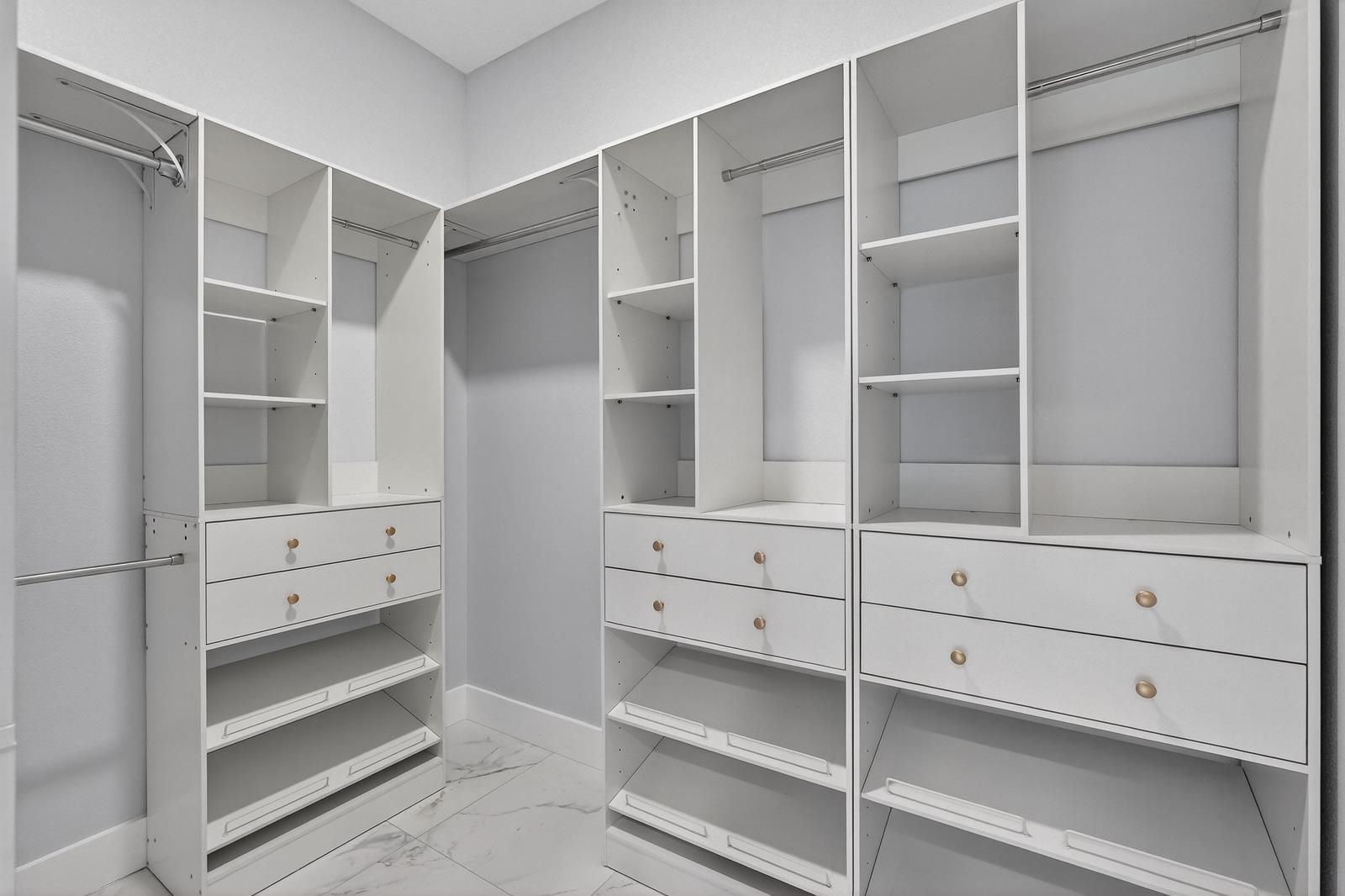 Image 20 of 58 For 8 Barkley Lane